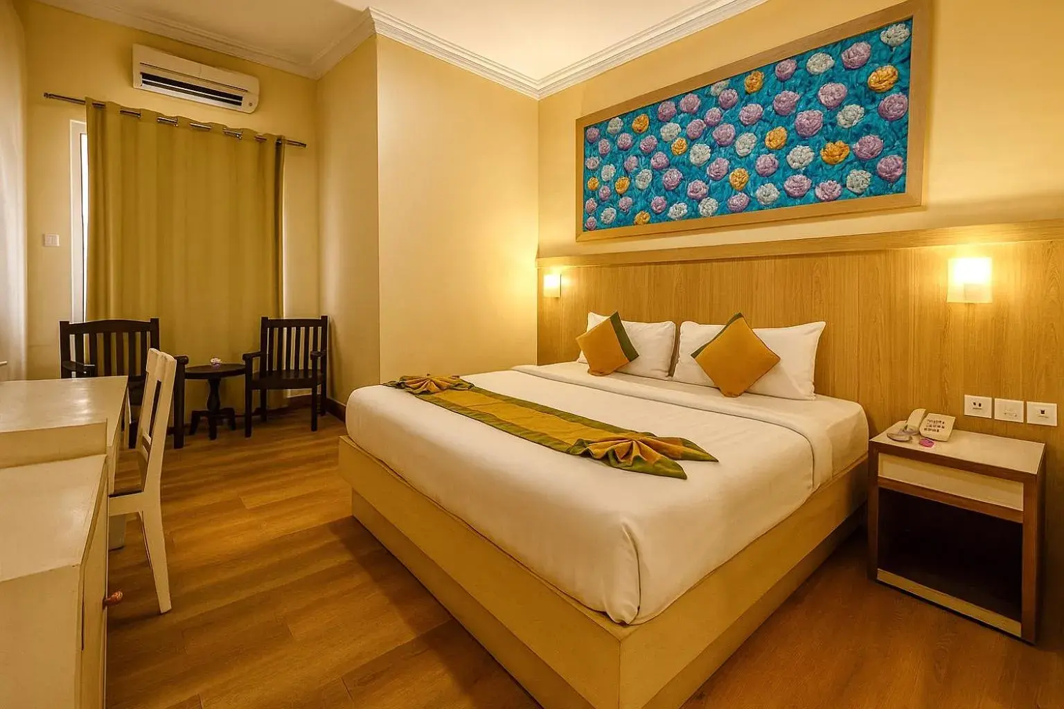 Superior Deluxe Double or Twin Room in Puri Saron Denpasar Hotel Superior Deluxe Double or Twin Room in Puri Saron Denpasar Hotel