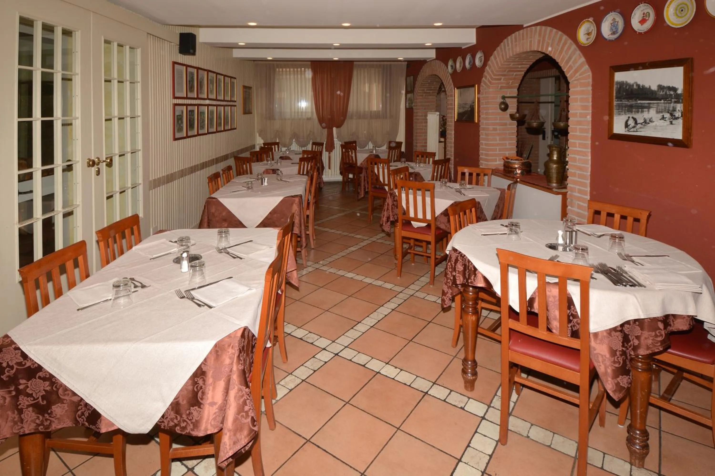 Restaurant/places to eat in Albergo Cavallucci