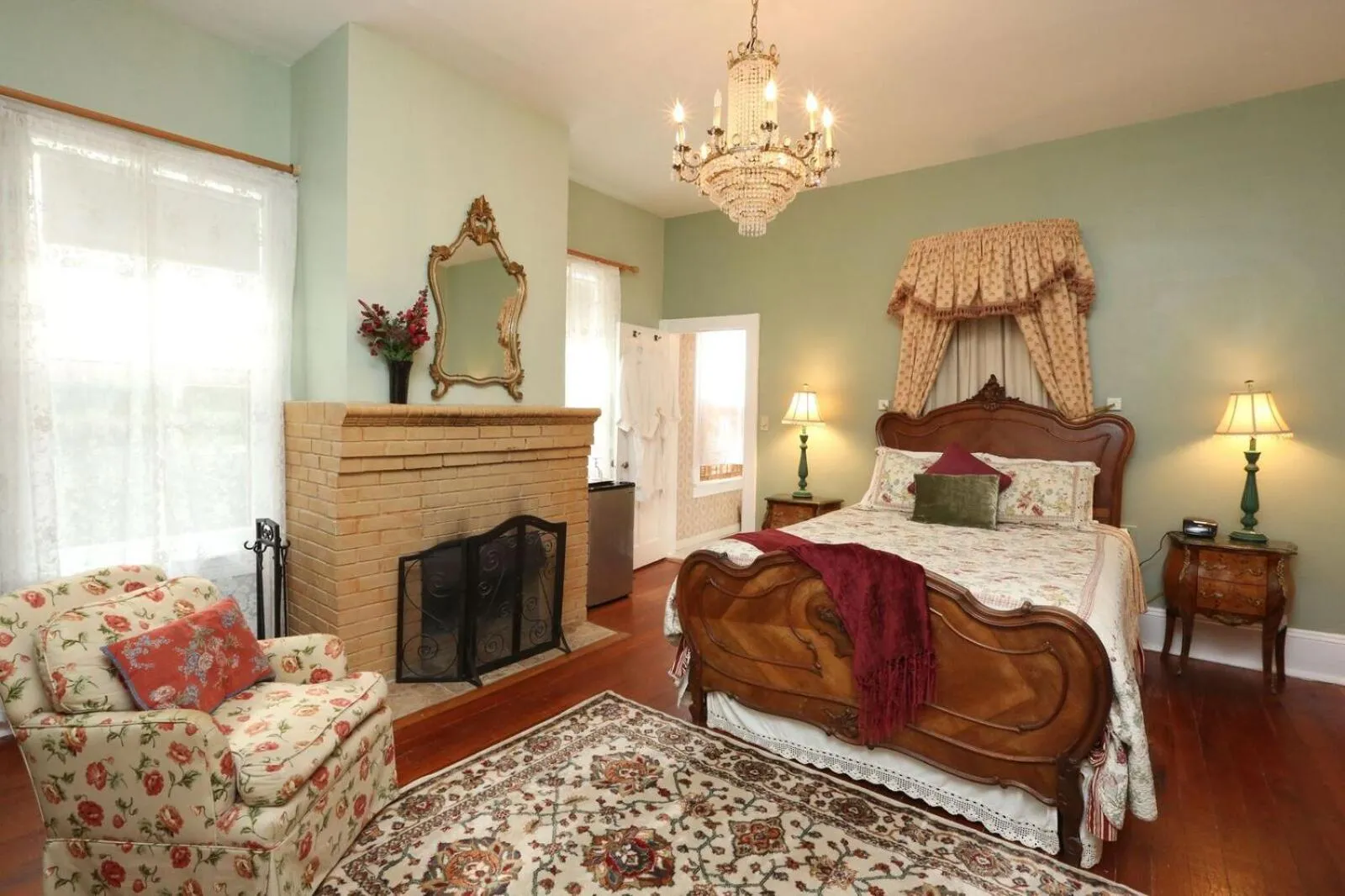 Photo of the whole room, Bed in Historic Sevilla House (Adults only)
