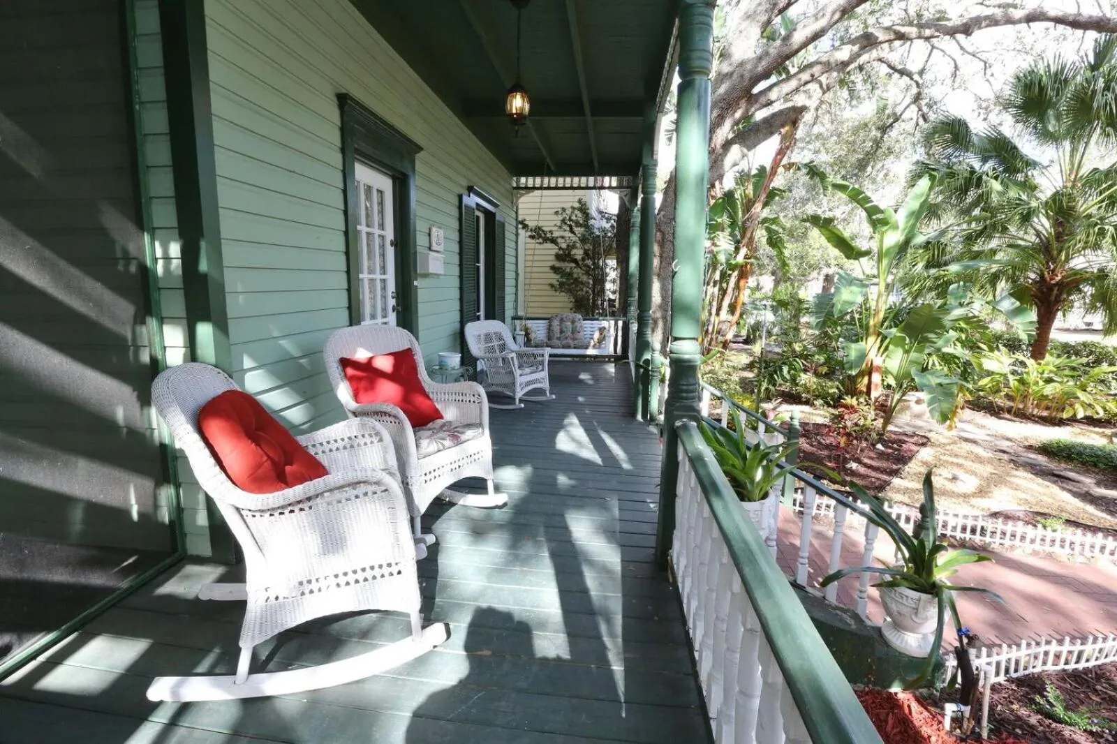 Spring in Historic Sevilla House (Adults only)