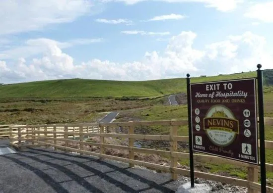 Nevins Newfield Inn Ltd