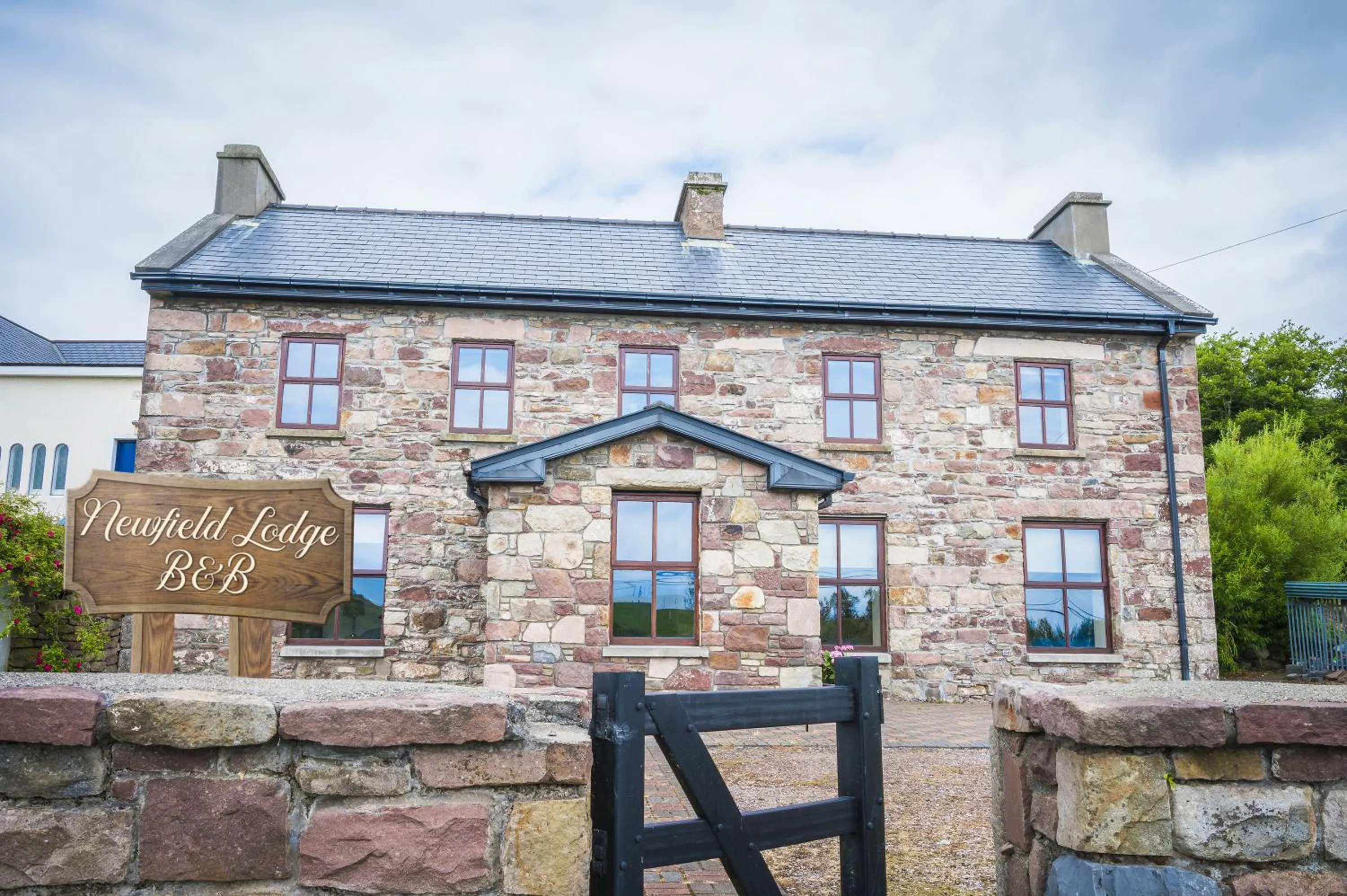 Nevins Newfield Inn Ltd