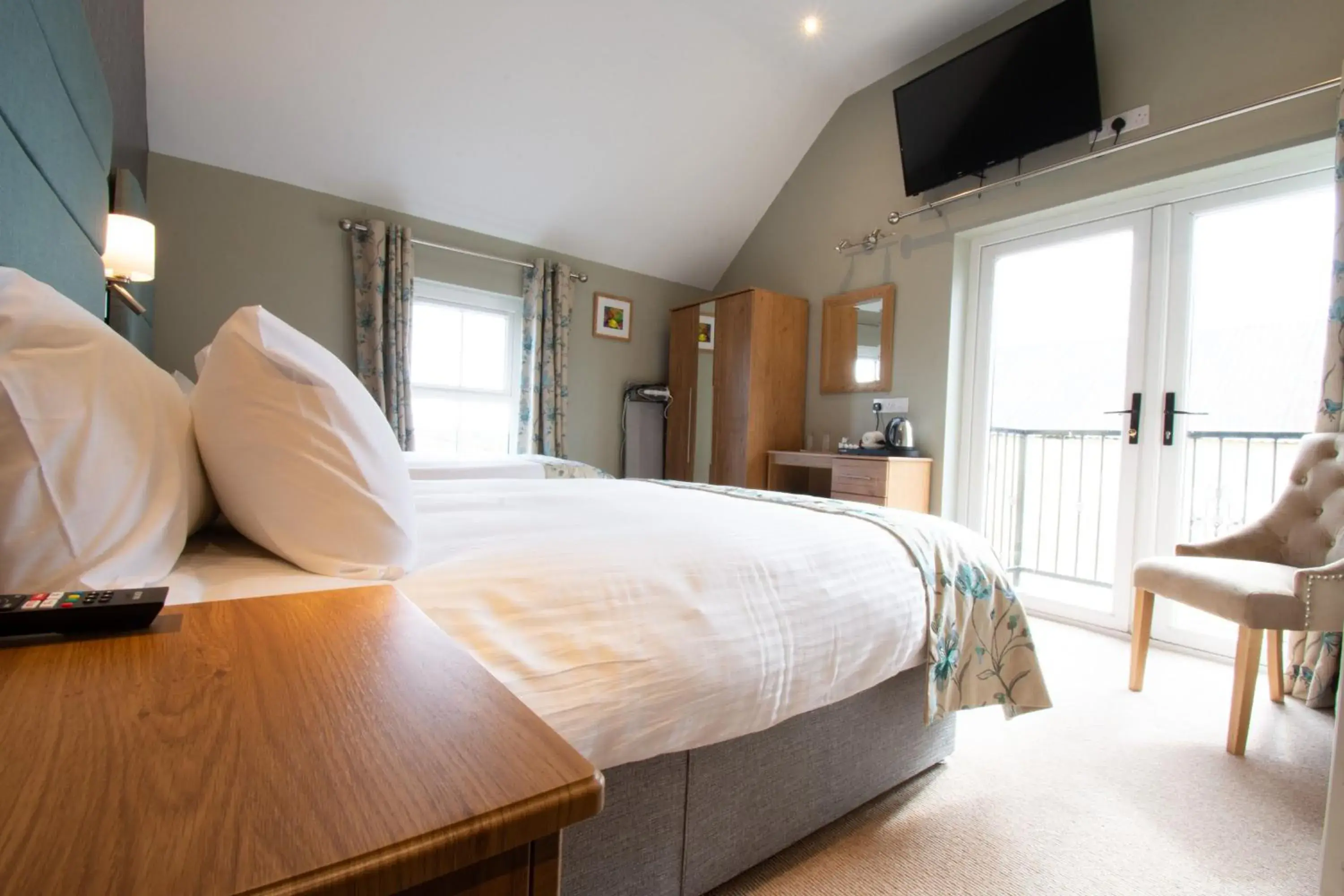 Deluxe Triple Room - single occupancy in Nevins Newfield Inn Ltd Deluxe Triple Room - single occupancy in Nevins Newfield Inn Ltd