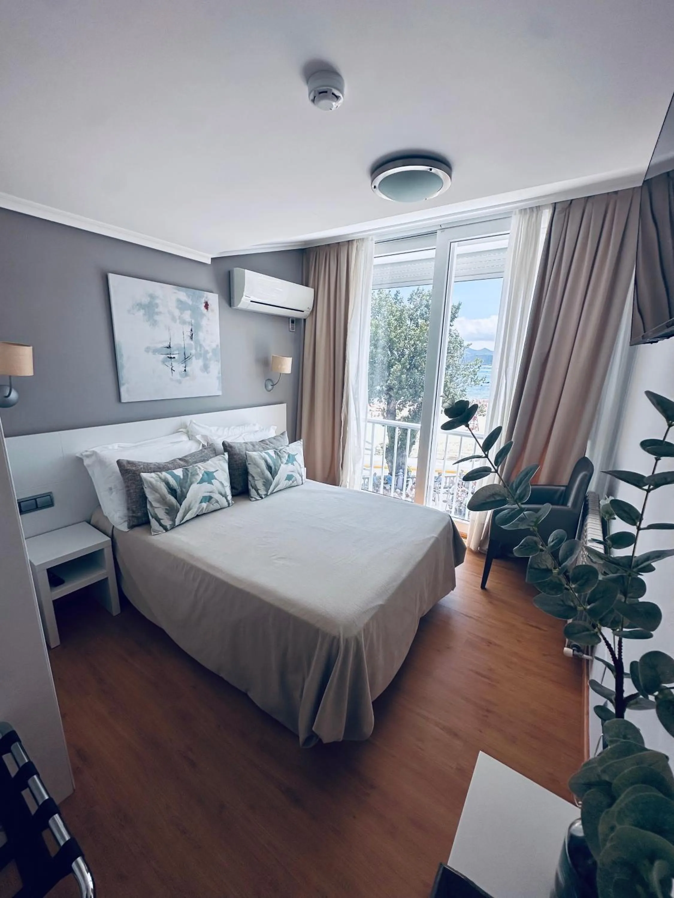 Bed in Hotel Las Olas