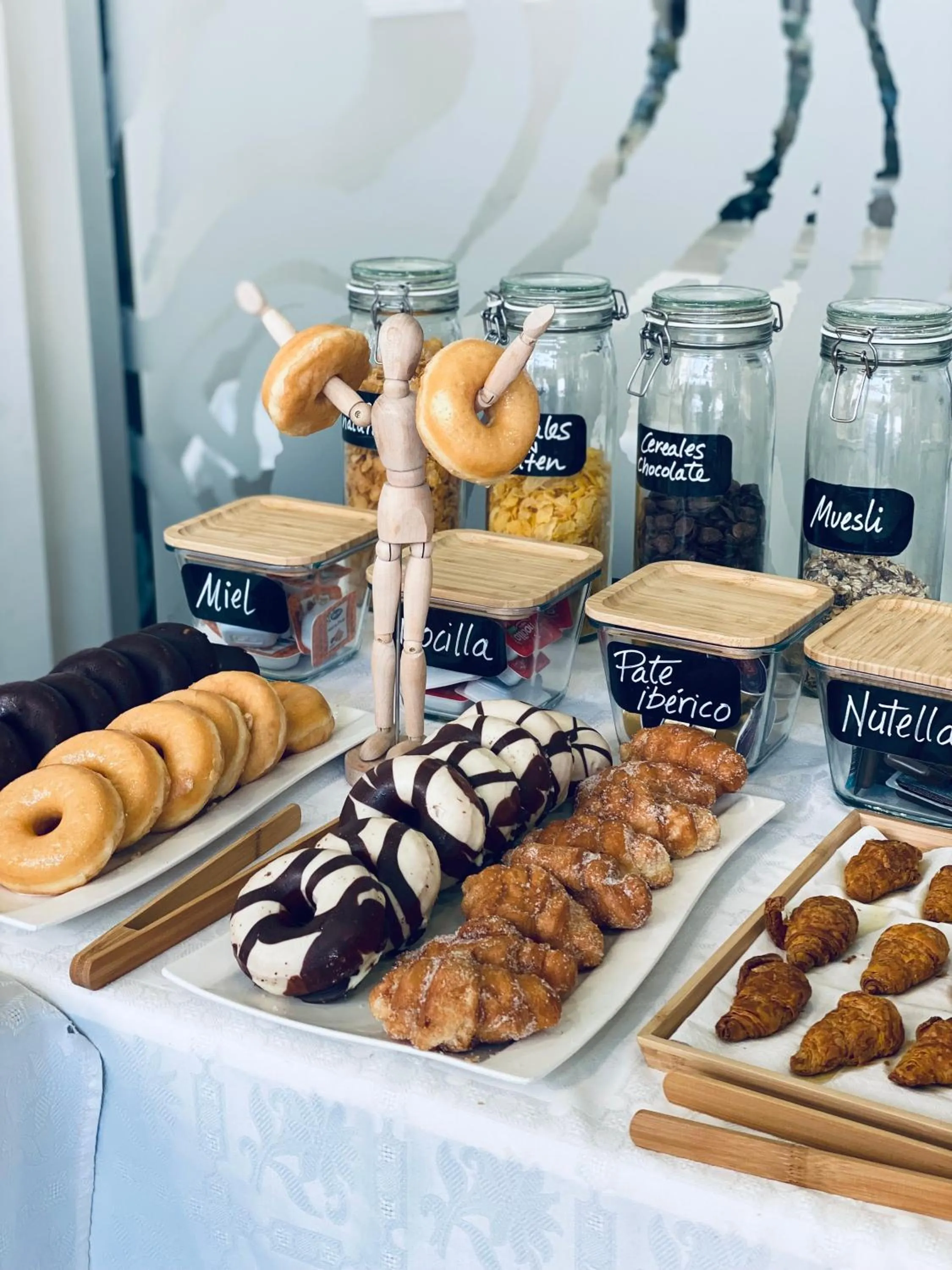 Food and drinks in Hotel Las Olas