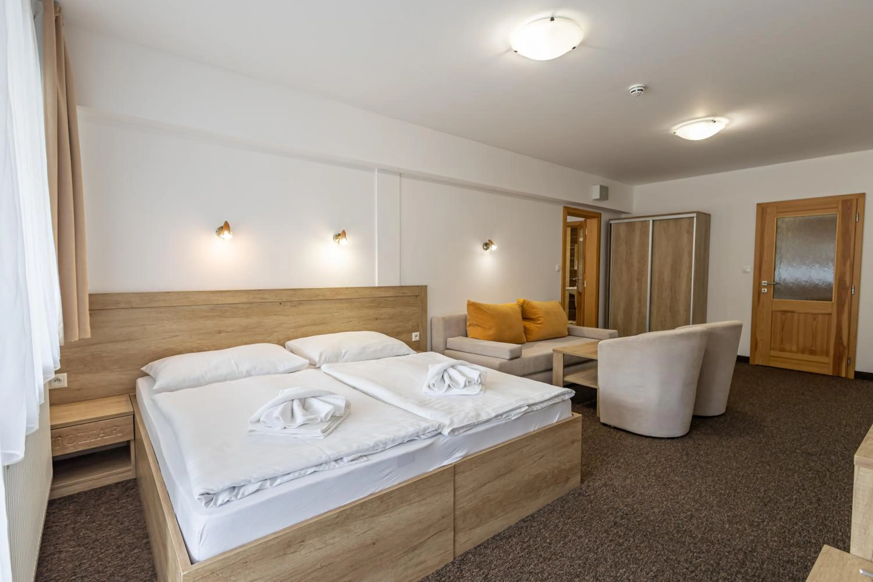 Deluxe Two-Bedroom Suite in Hotel Toliar & wellness