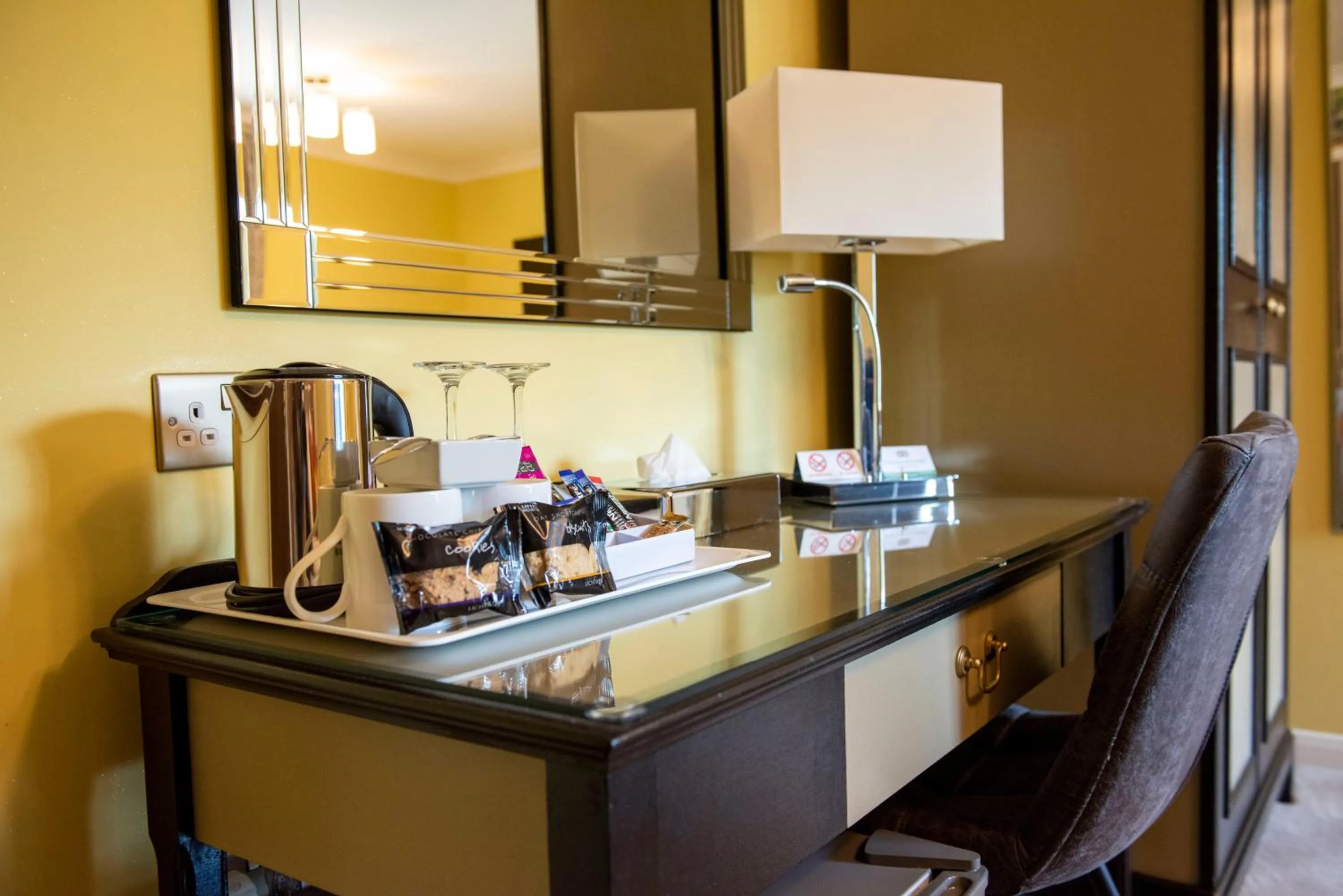 Coffee/tea facilities in Bridleways Guesthouse & Holiday Homes