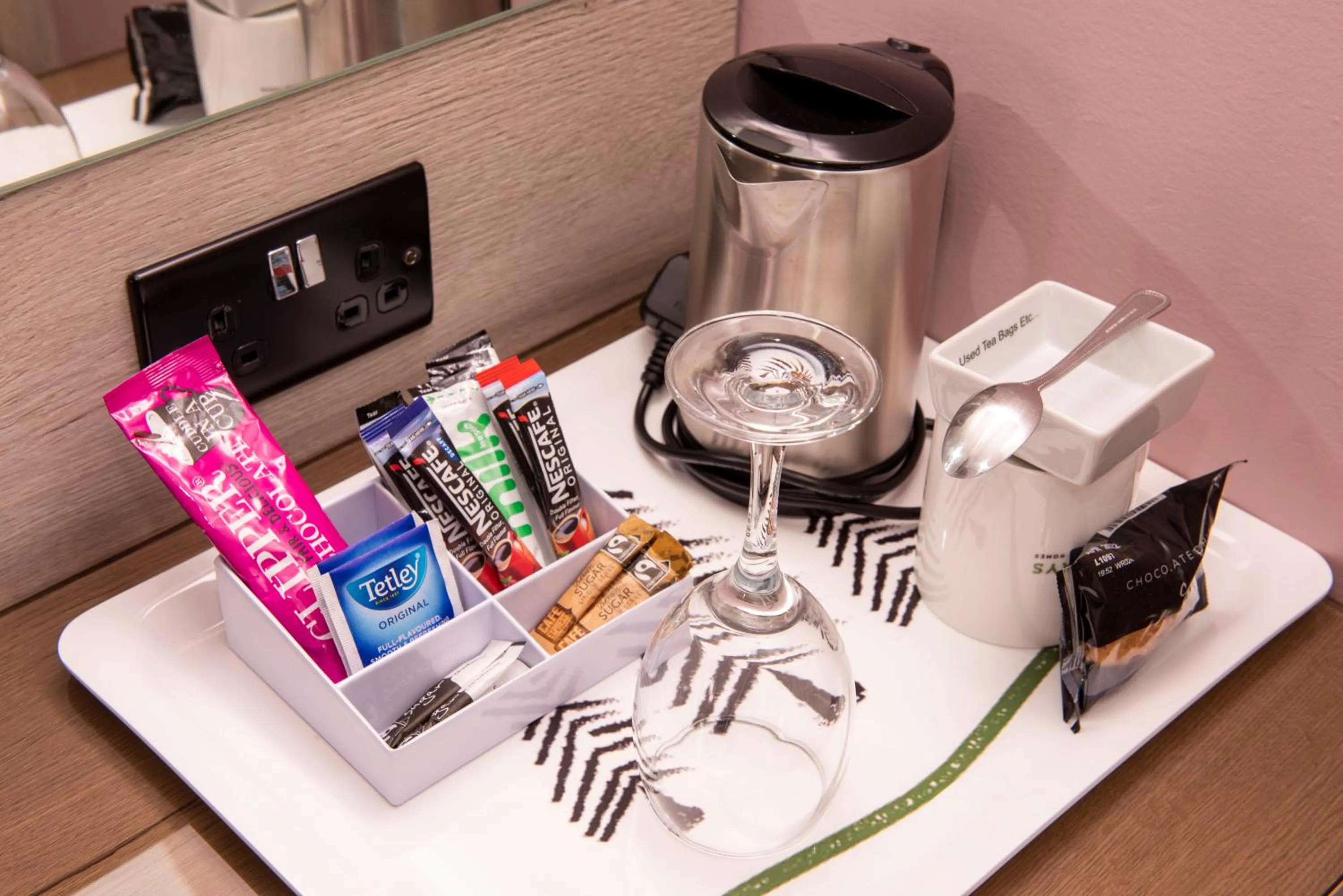 Coffee/tea facilities in Bridleways Guesthouse & Holiday Homes