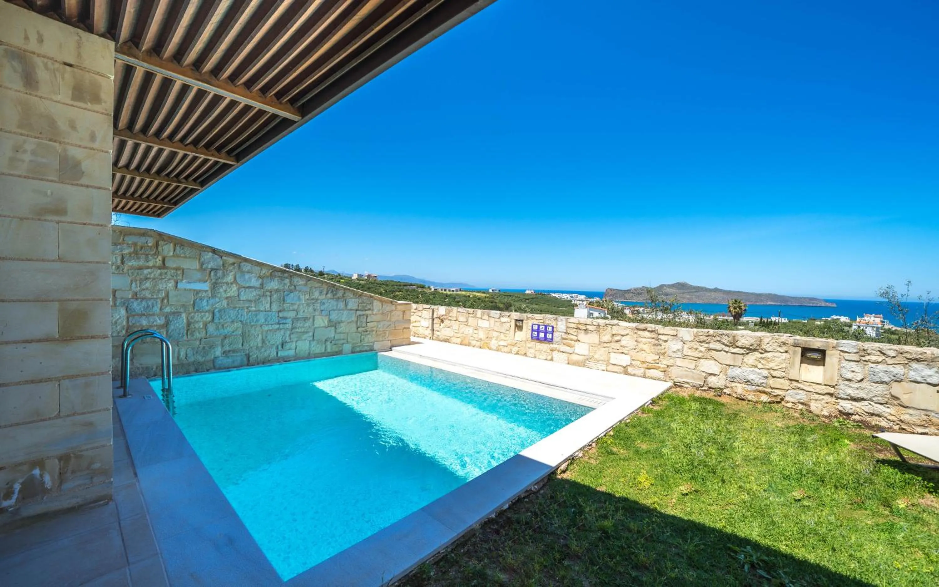 Swimming pool in Lofos Village Chania