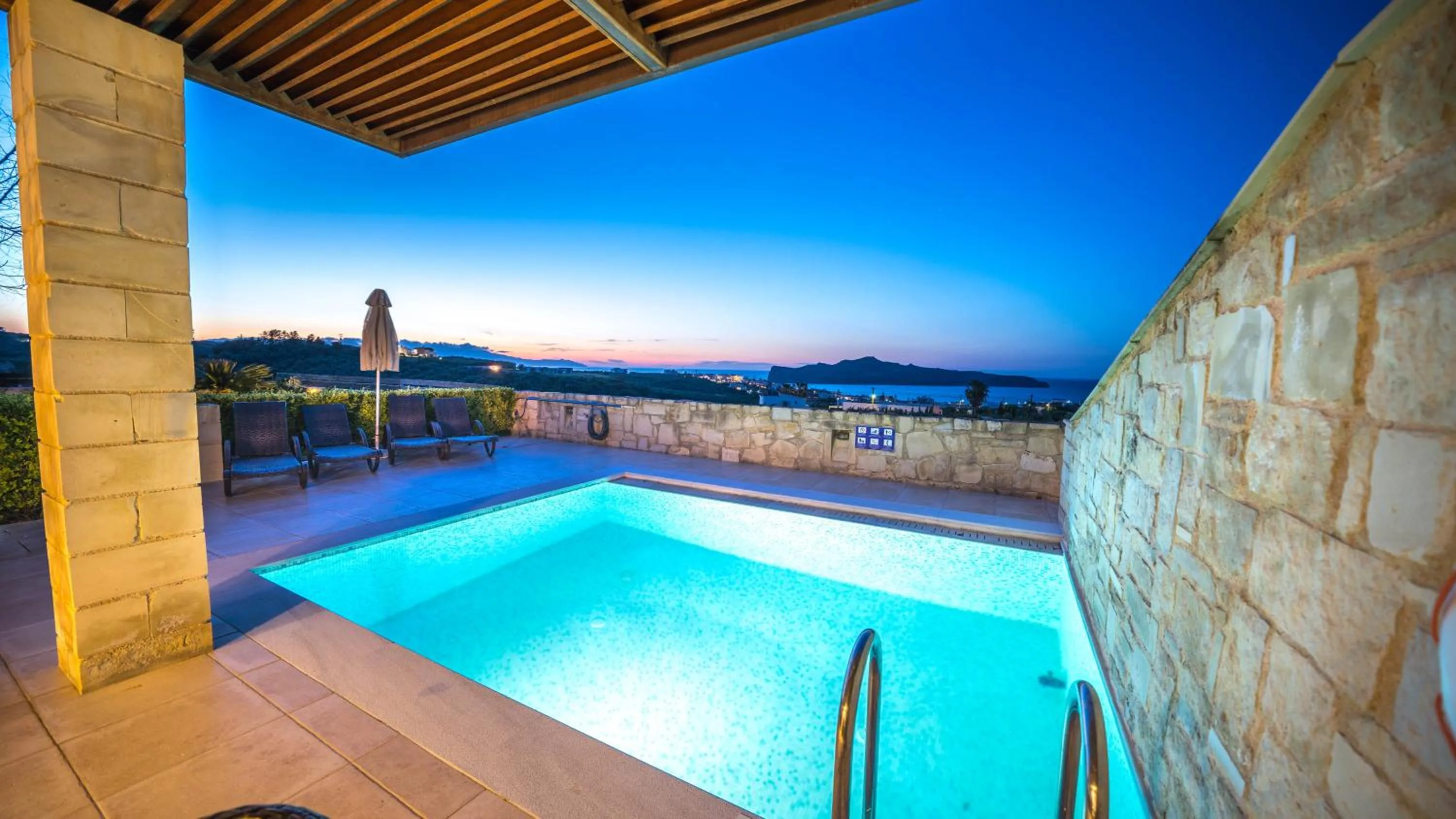 Swimming pool in Lofos Village Chania