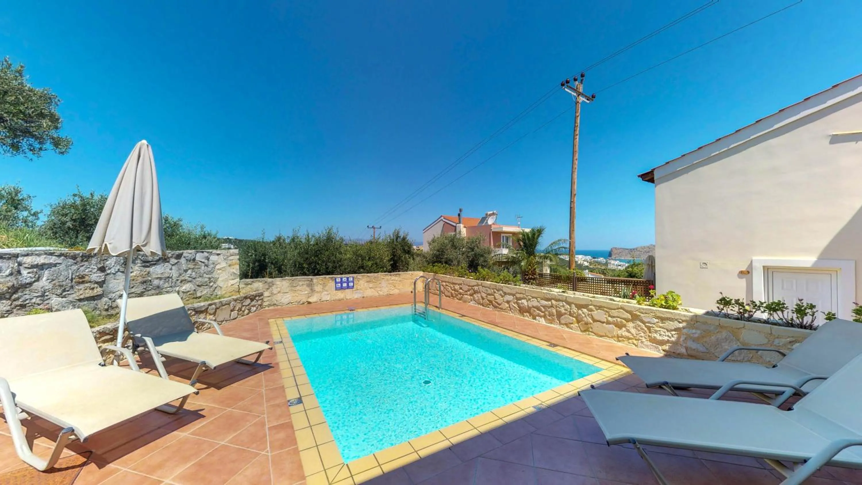 Swimming pool in Lofos Village Chania