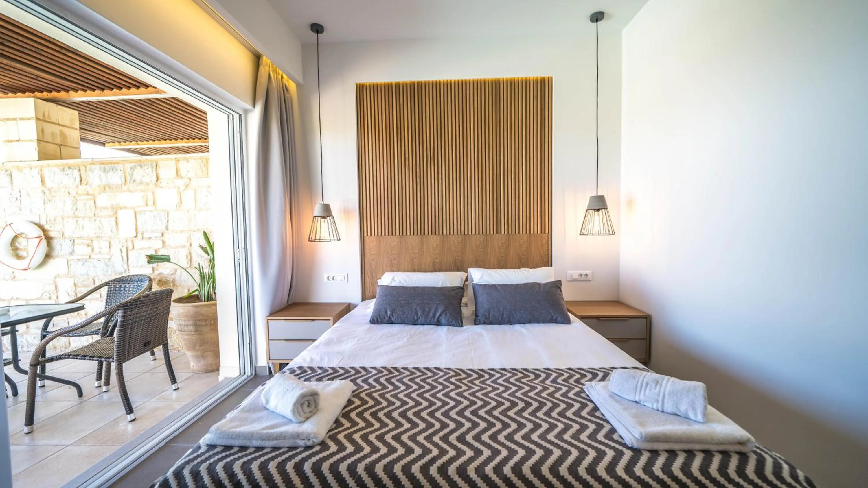 Bed in Lofos Village Chania