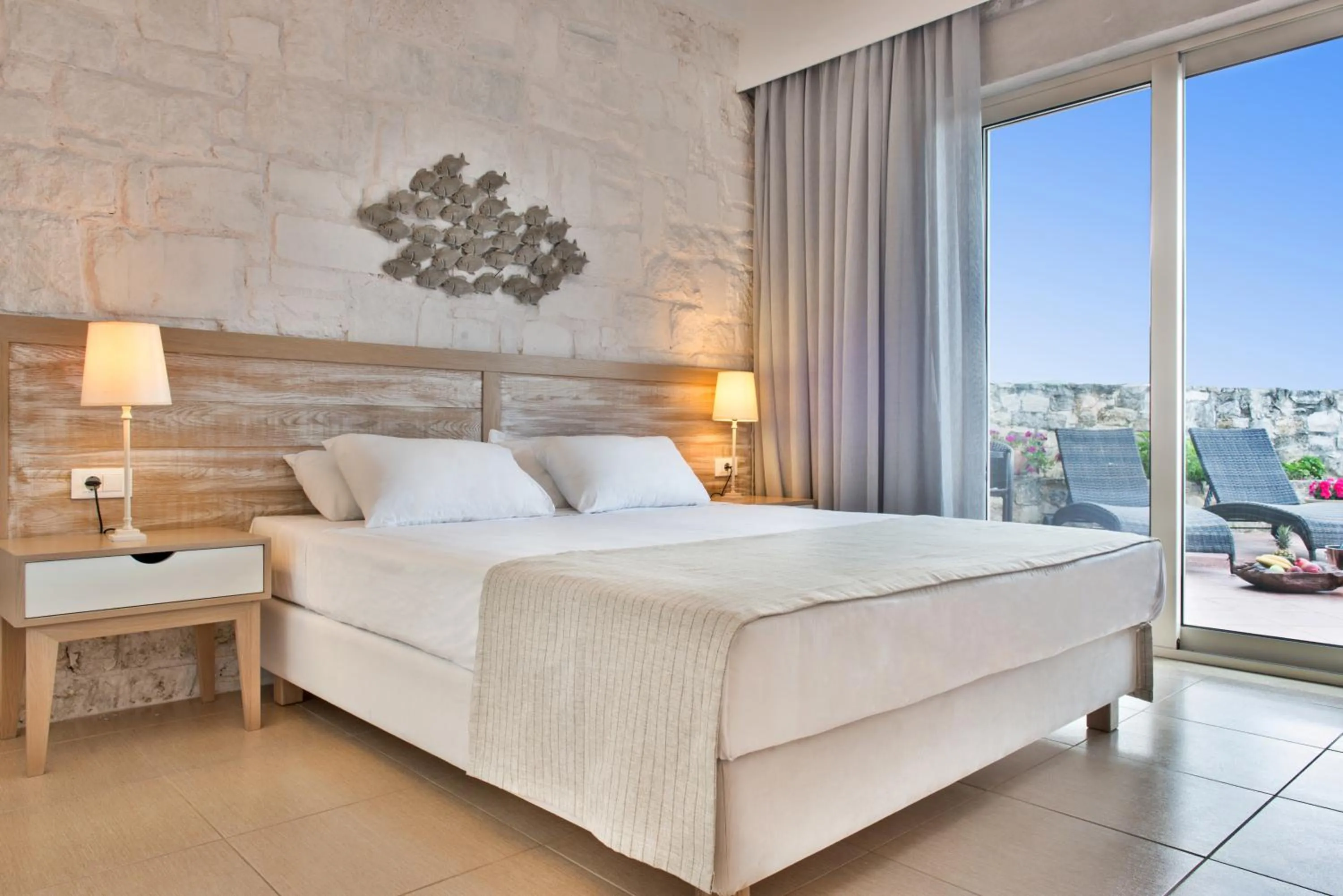 Photo of the whole room, Bed in Lofos Village Chania