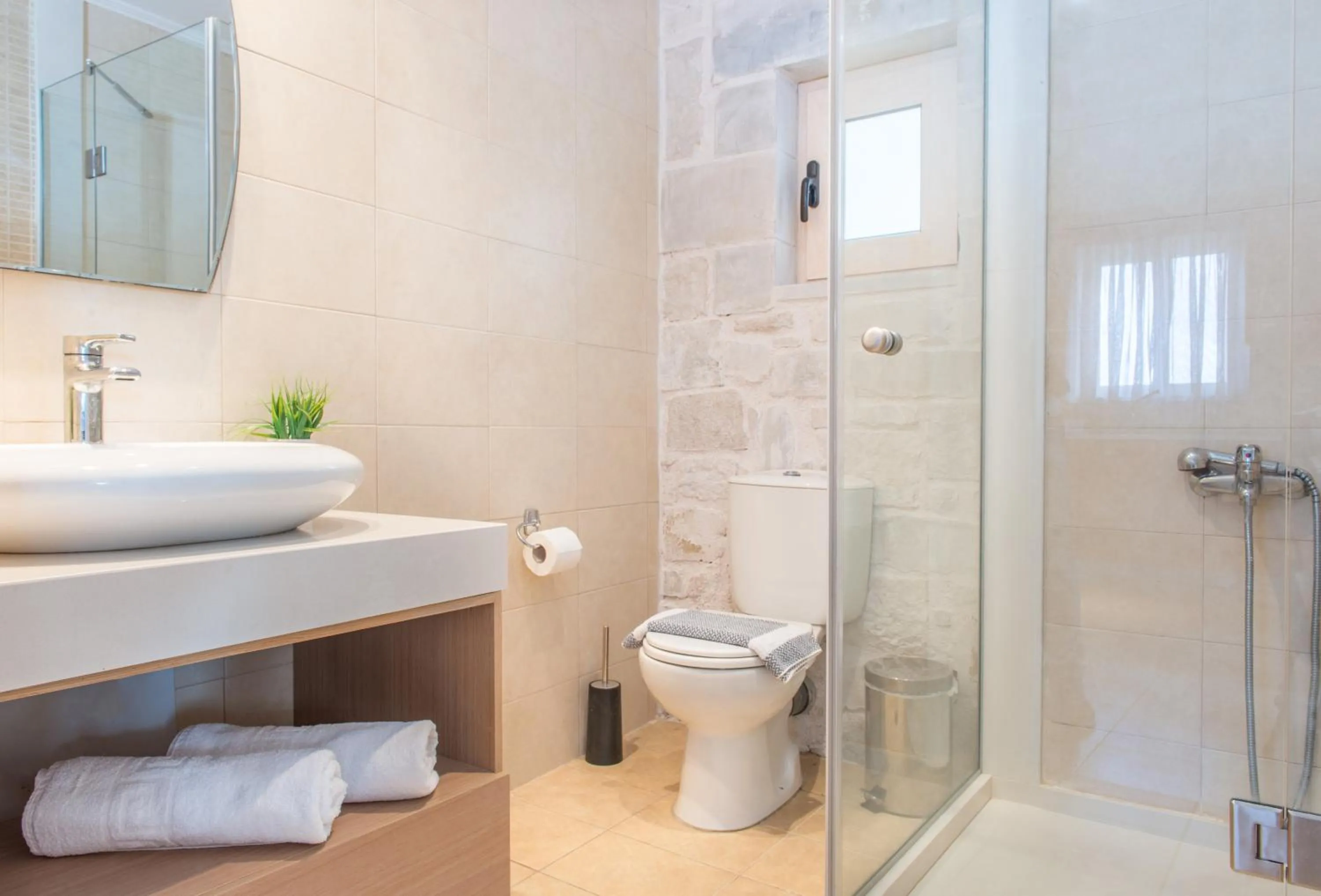 Bathroom in Lofos Village Chania