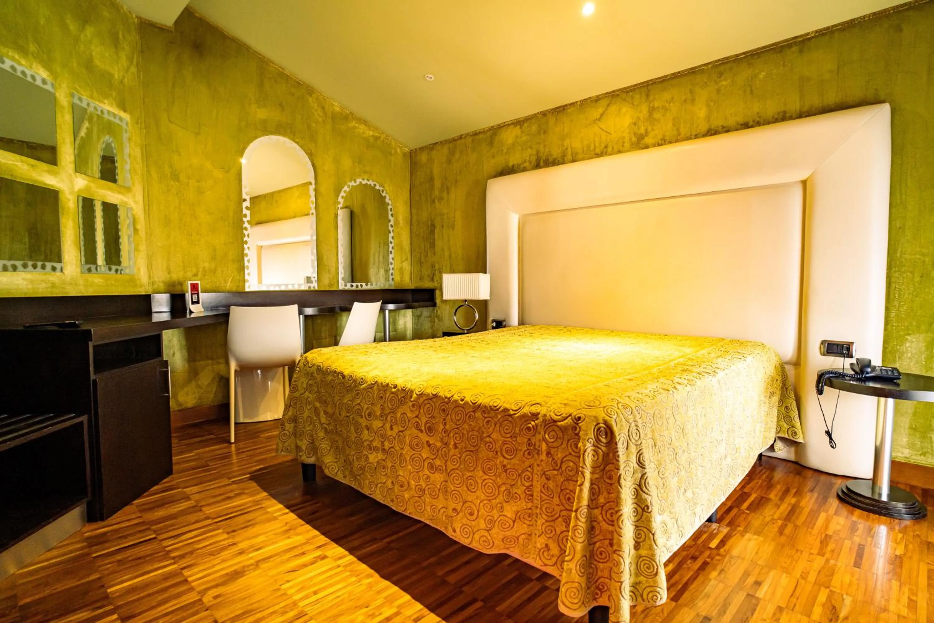 Bed in Marcantonio Hotel