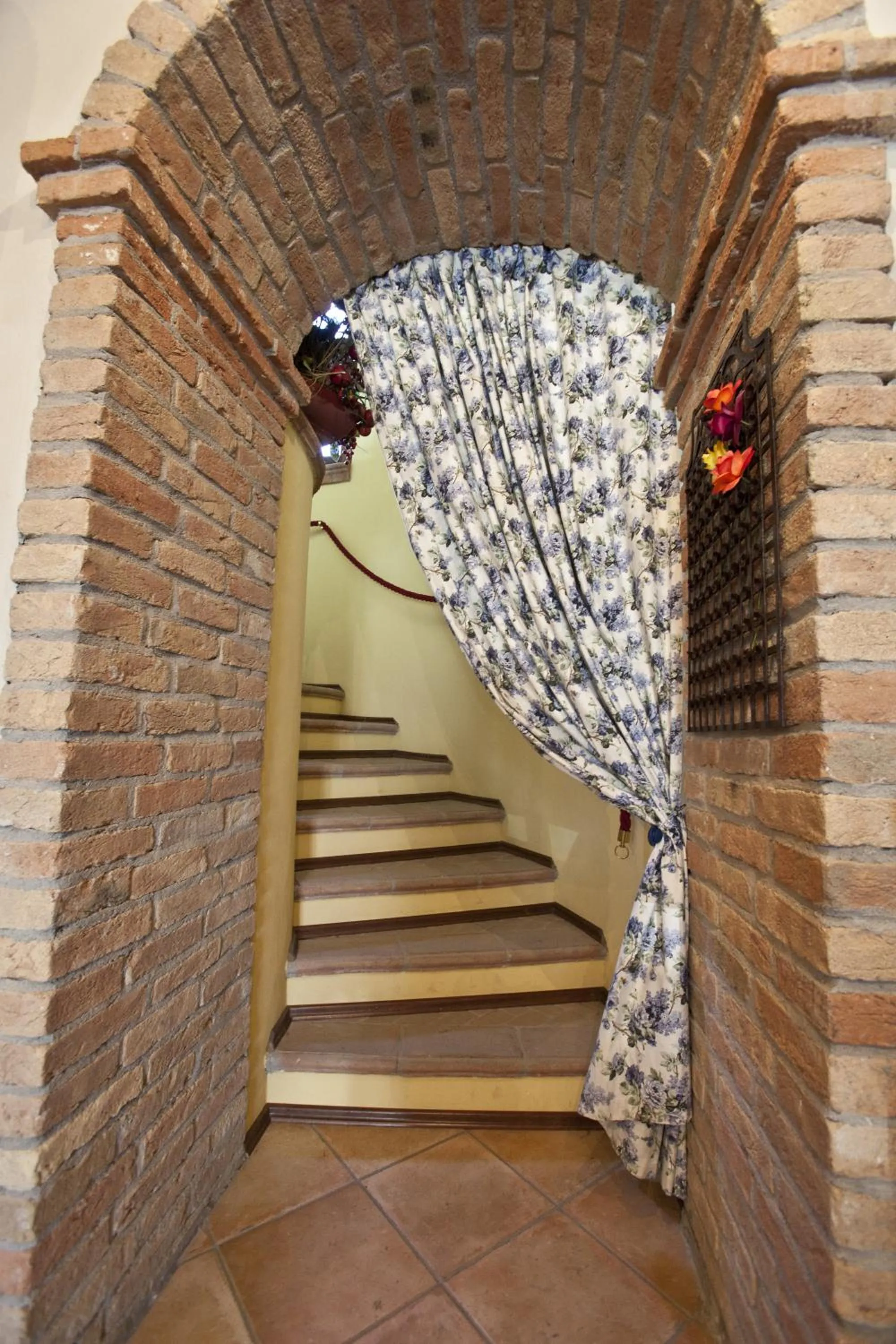 Decorative detail in I Grilli