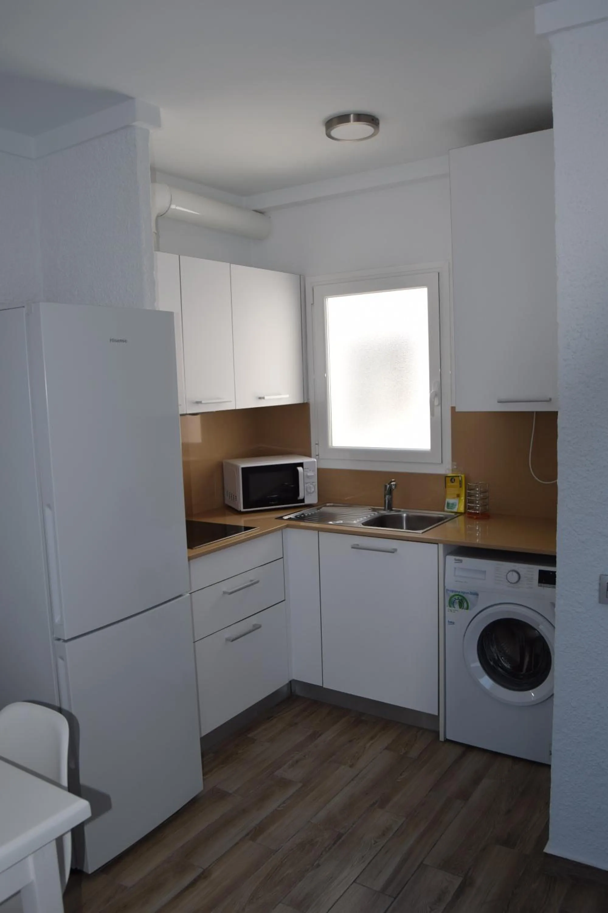 Kitchen or kitchenette in Apartamentos AR Muntanya Mar
