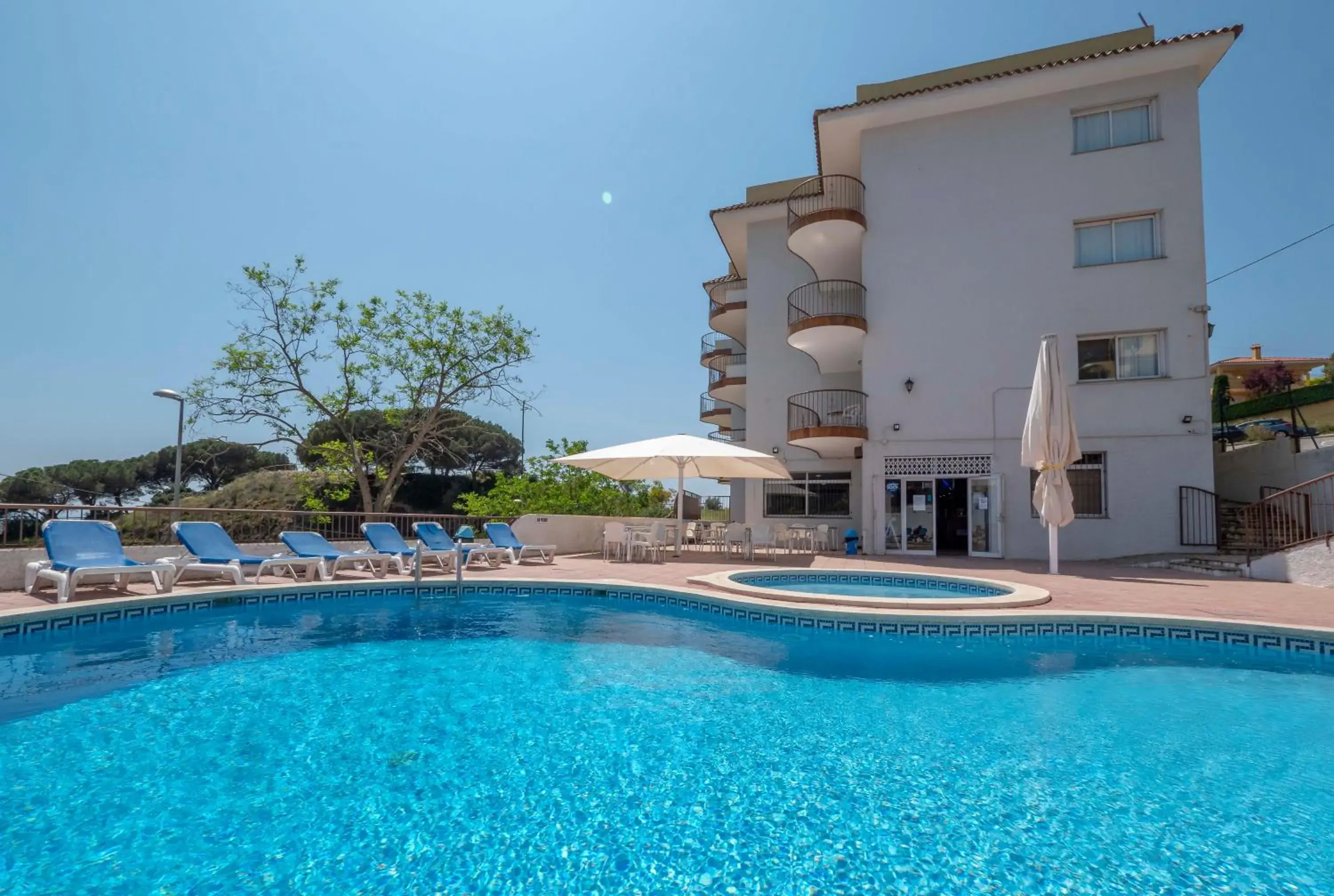 Apartamentos AR Muntanya Mar Apartamentos AR Muntanya Mar