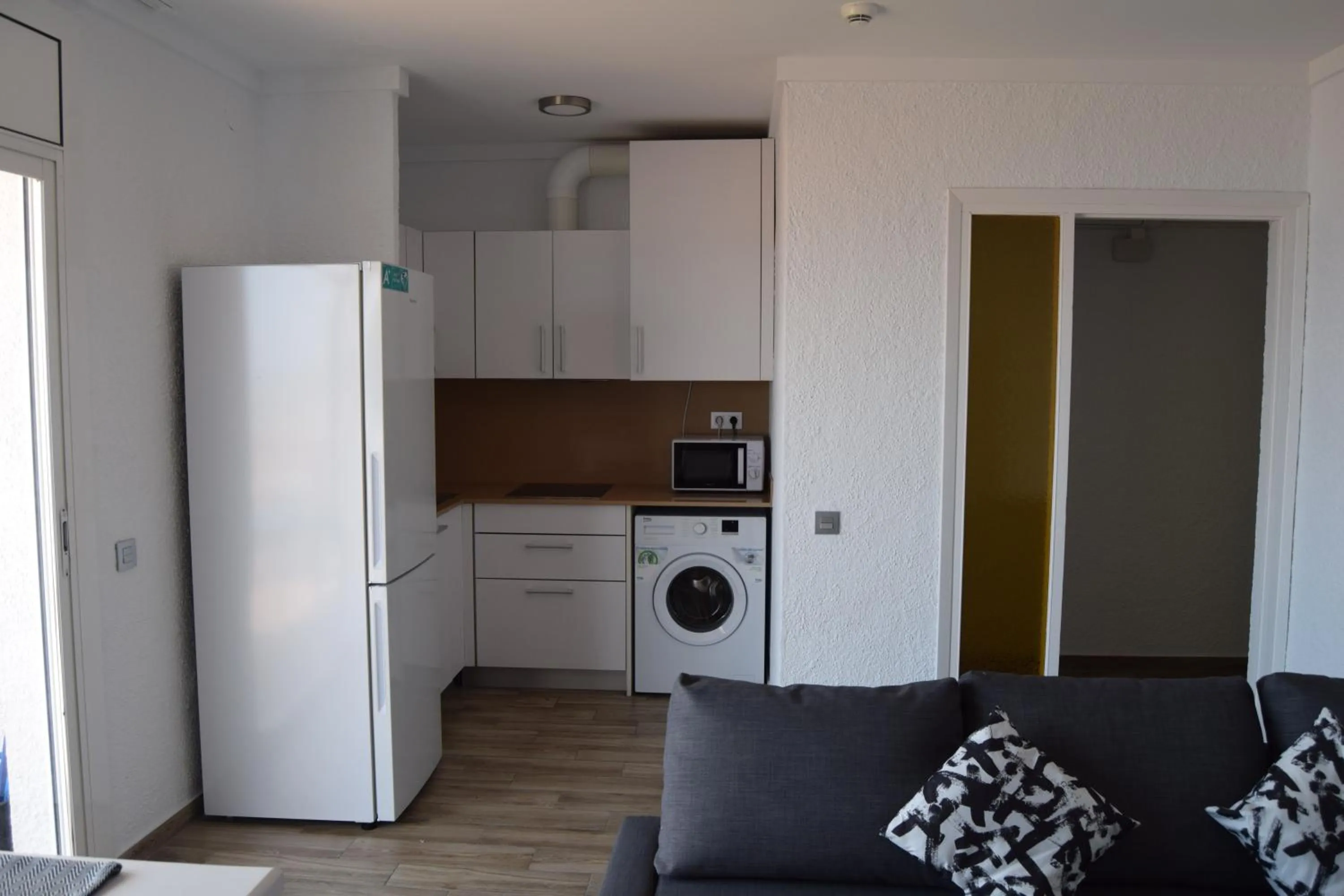Kitchen or kitchenette in Apartamentos AR Muntanya Mar