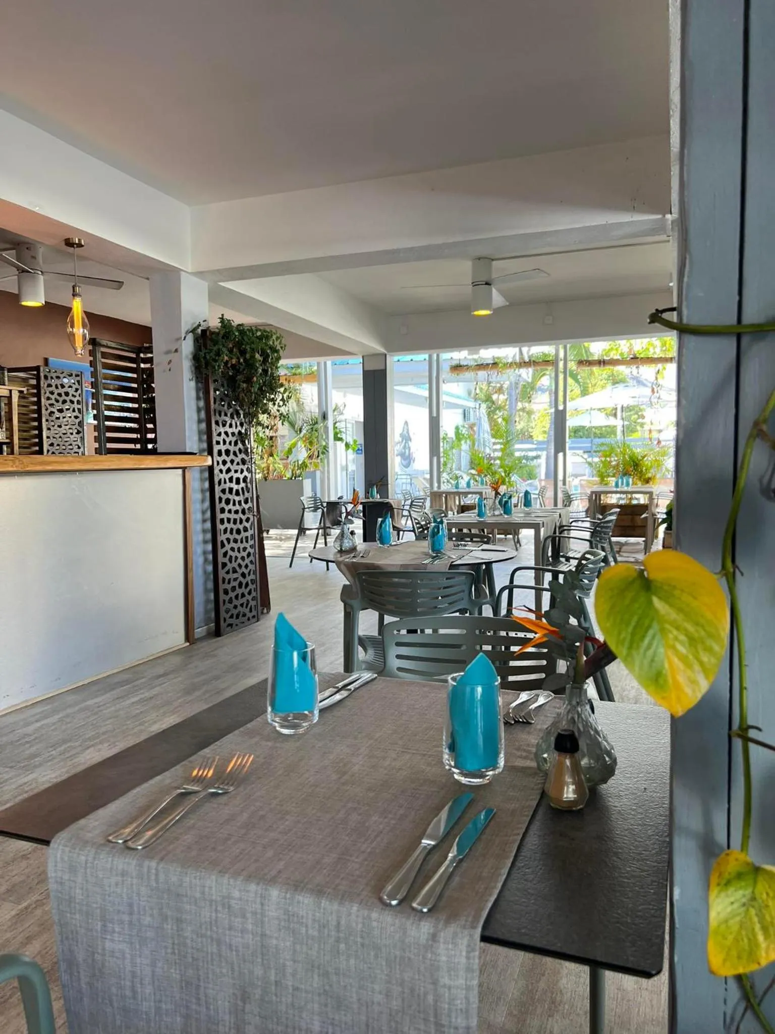 Restaurant/places to eat in Hôtel Le Grand Bleu