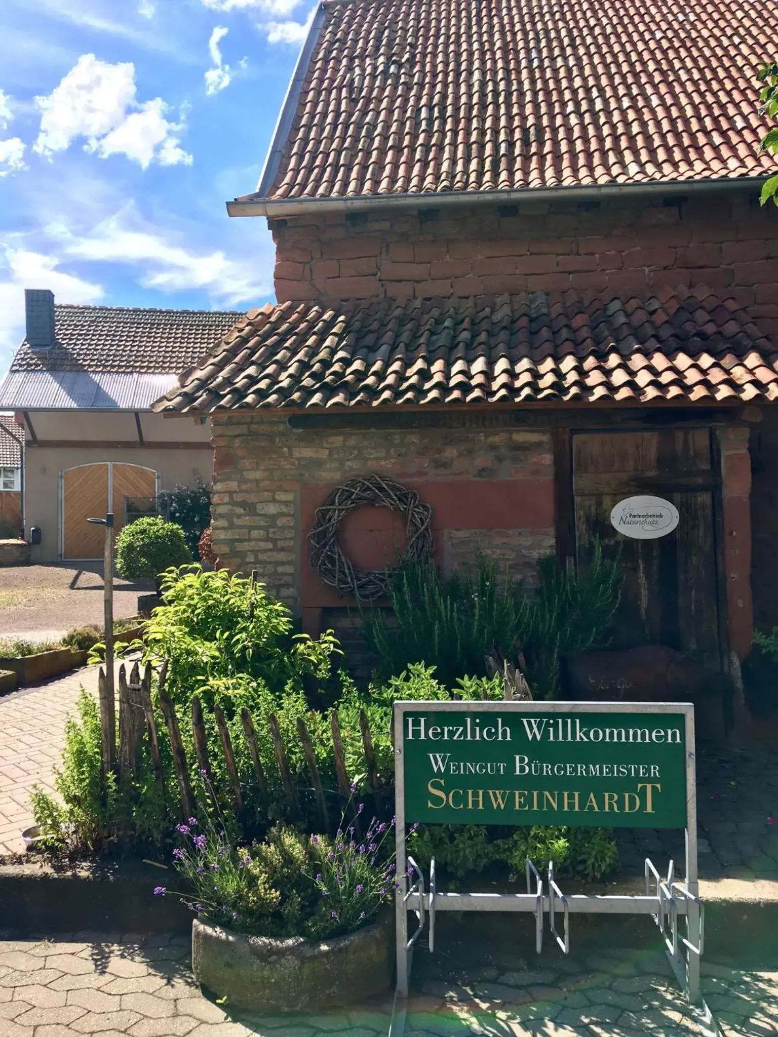 HEINRICHs winery bed & breakfast HEINRICHs winery bed & breakfast