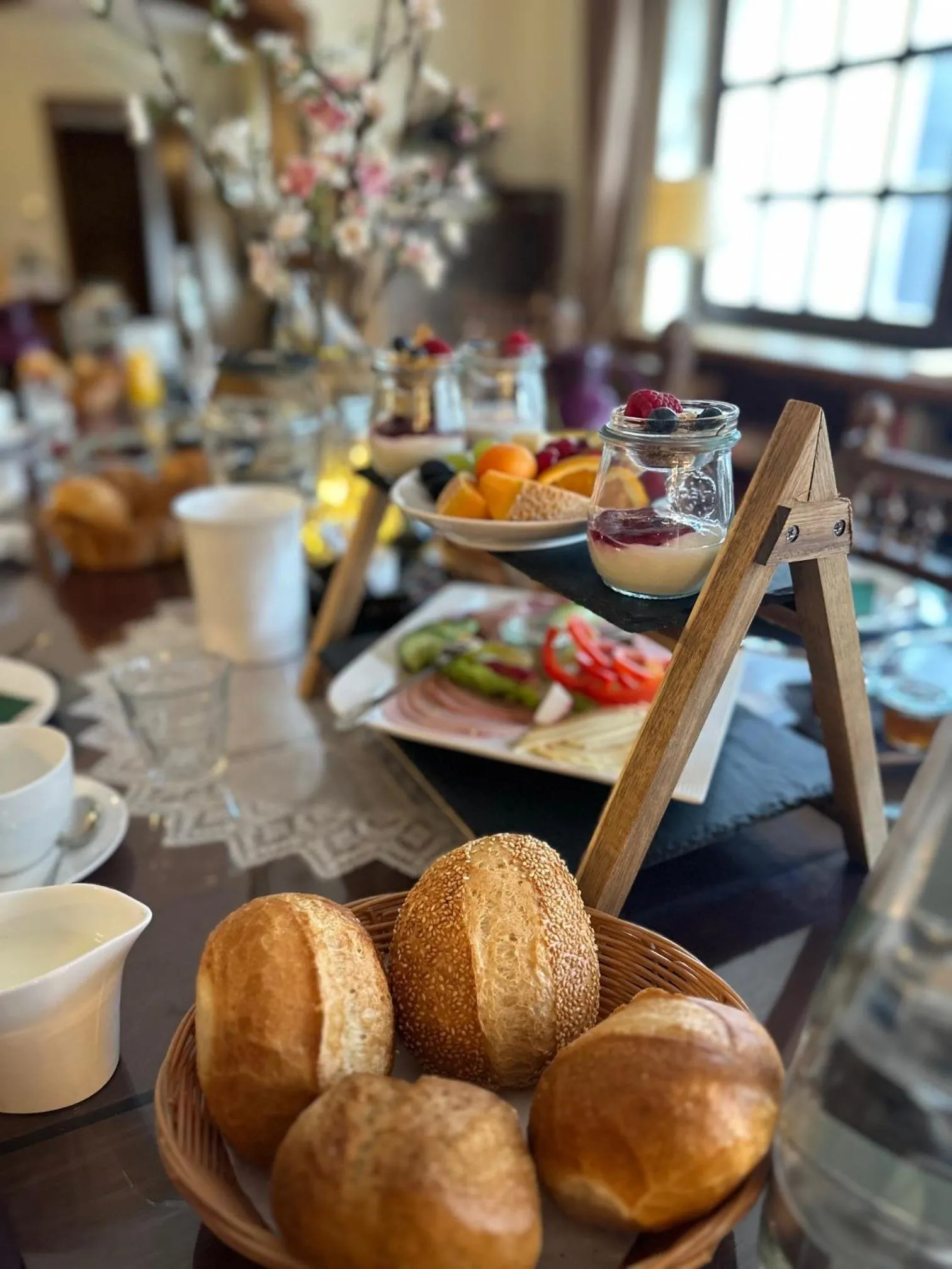 Breakfast in HEINRICHs winery bed & breakfast