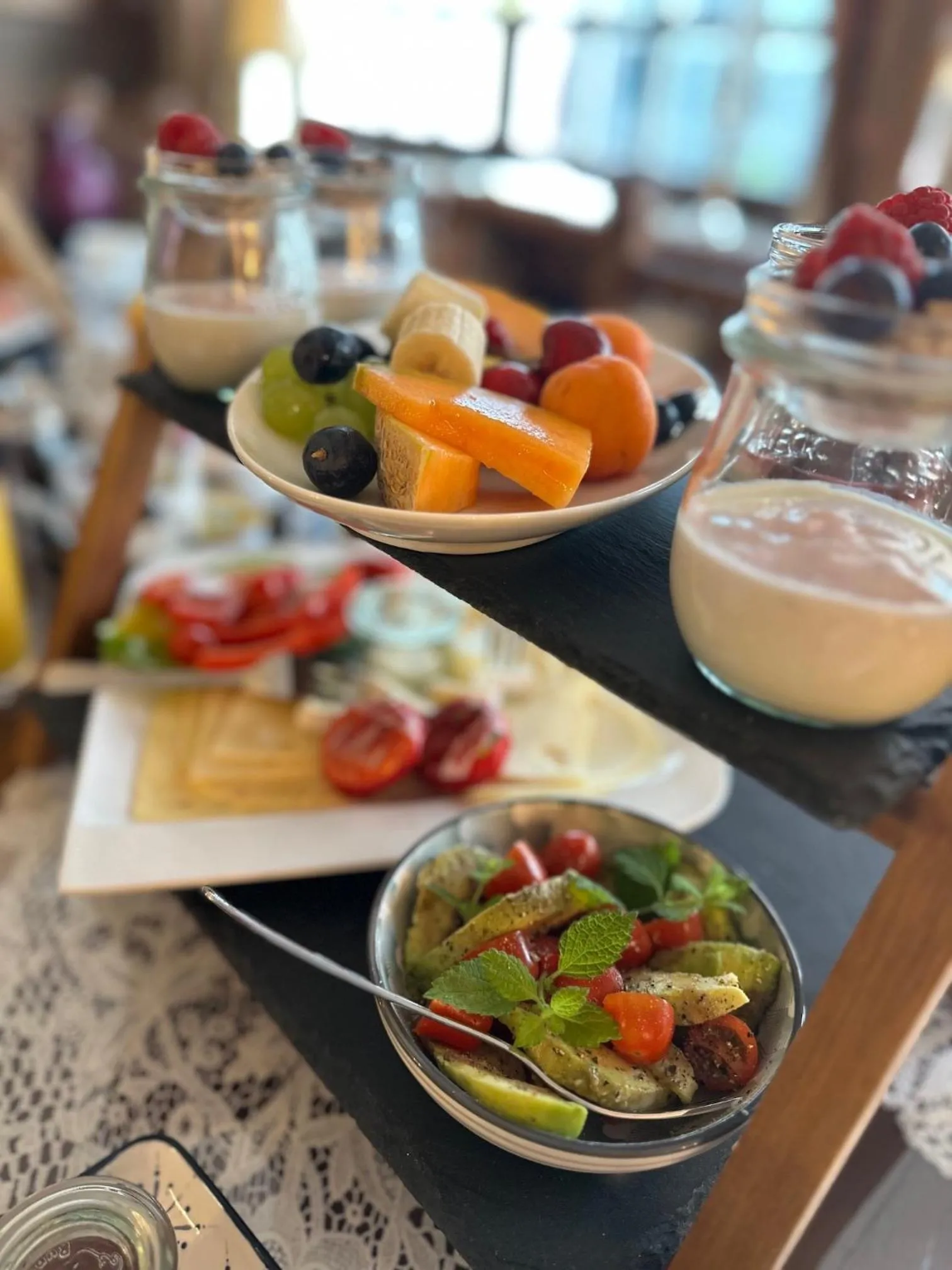 Food and drinks in HEINRICHs winery bed & breakfast