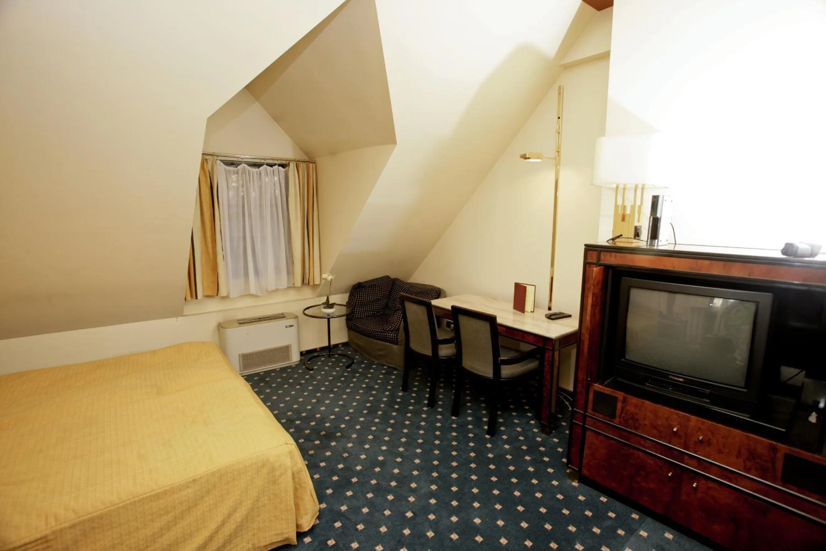 Bed in Hotel Podzamcze