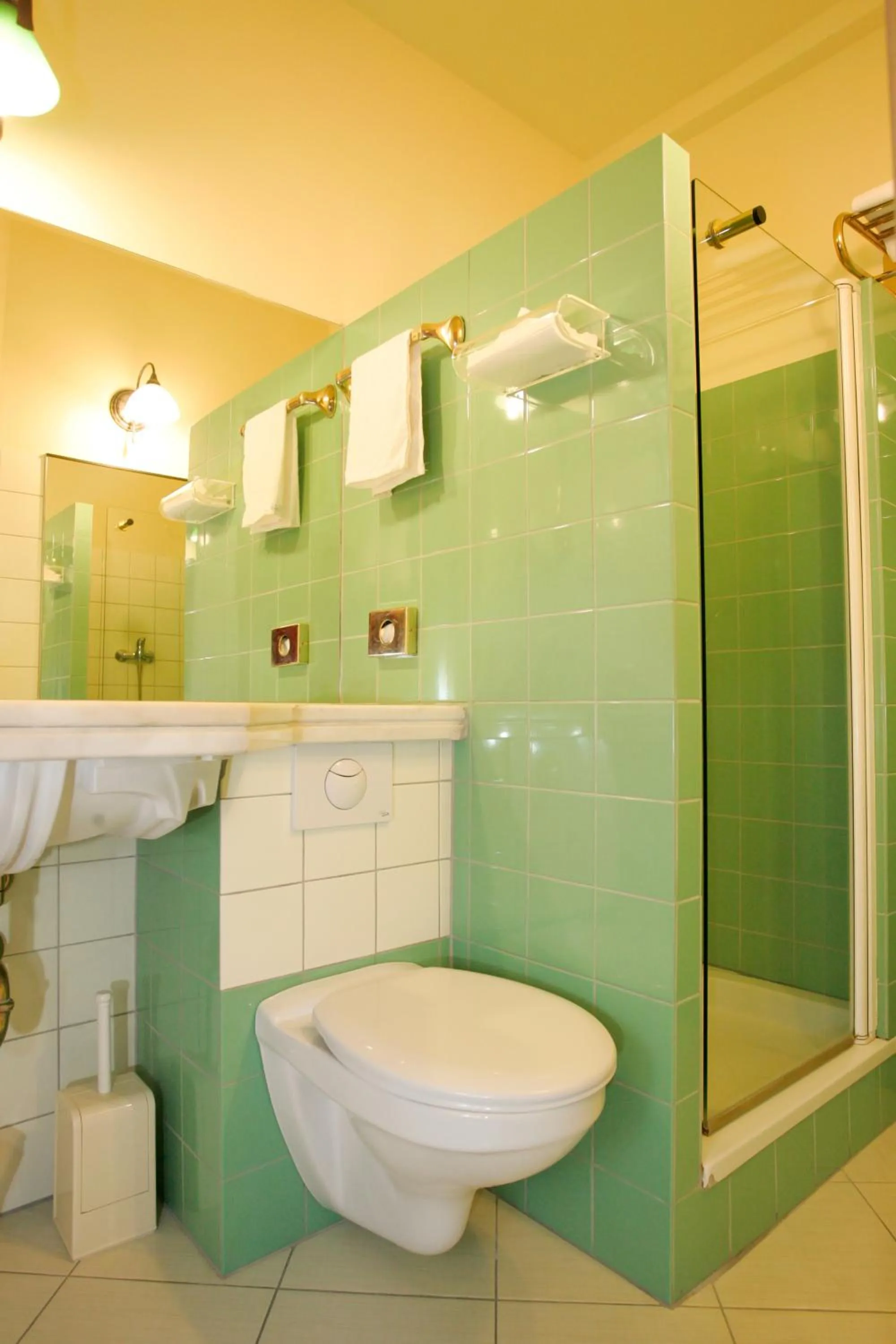 Toilet in Hotel Podzamcze