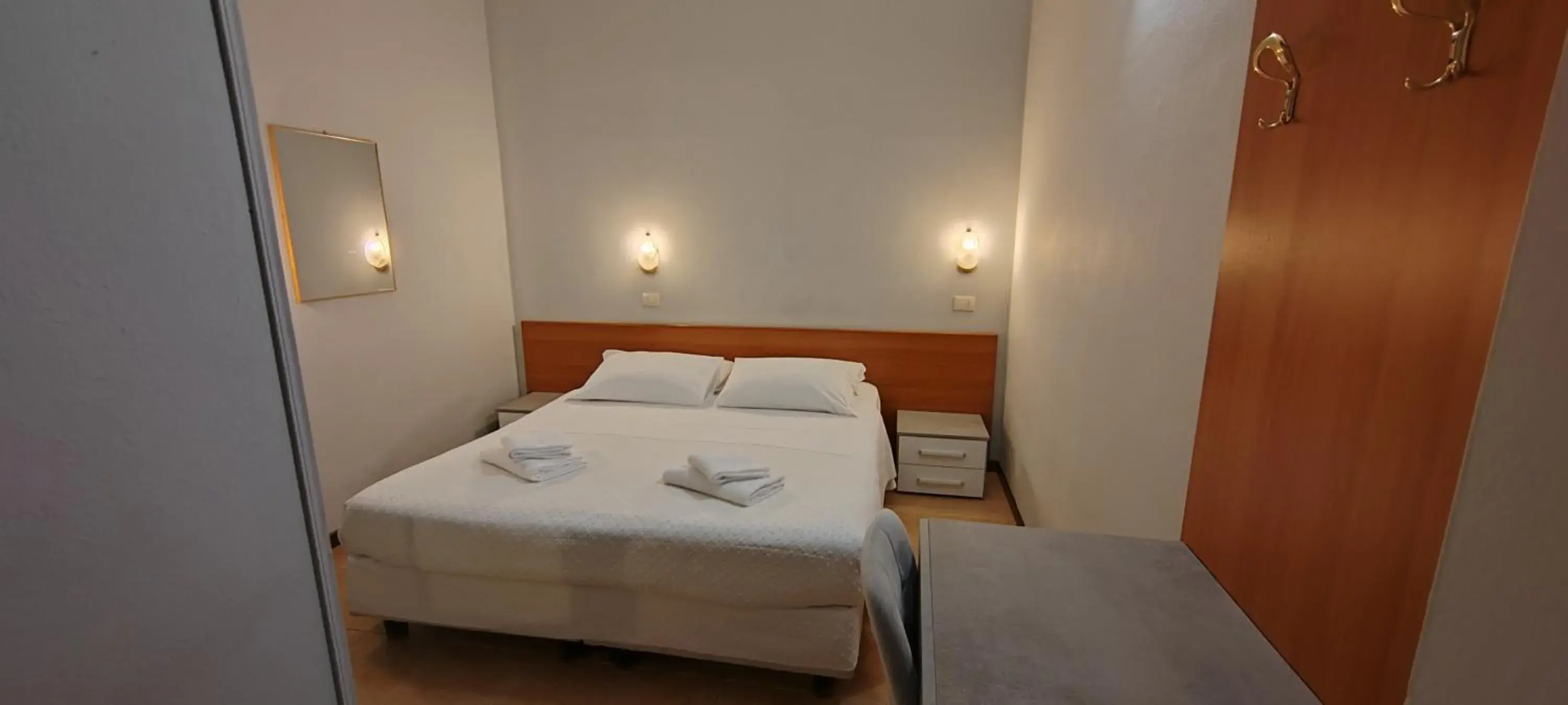 Double Room - Disability Access in Hotel Nuovo Rondò Double Room - Disability Access in Hotel Nuovo Rondò