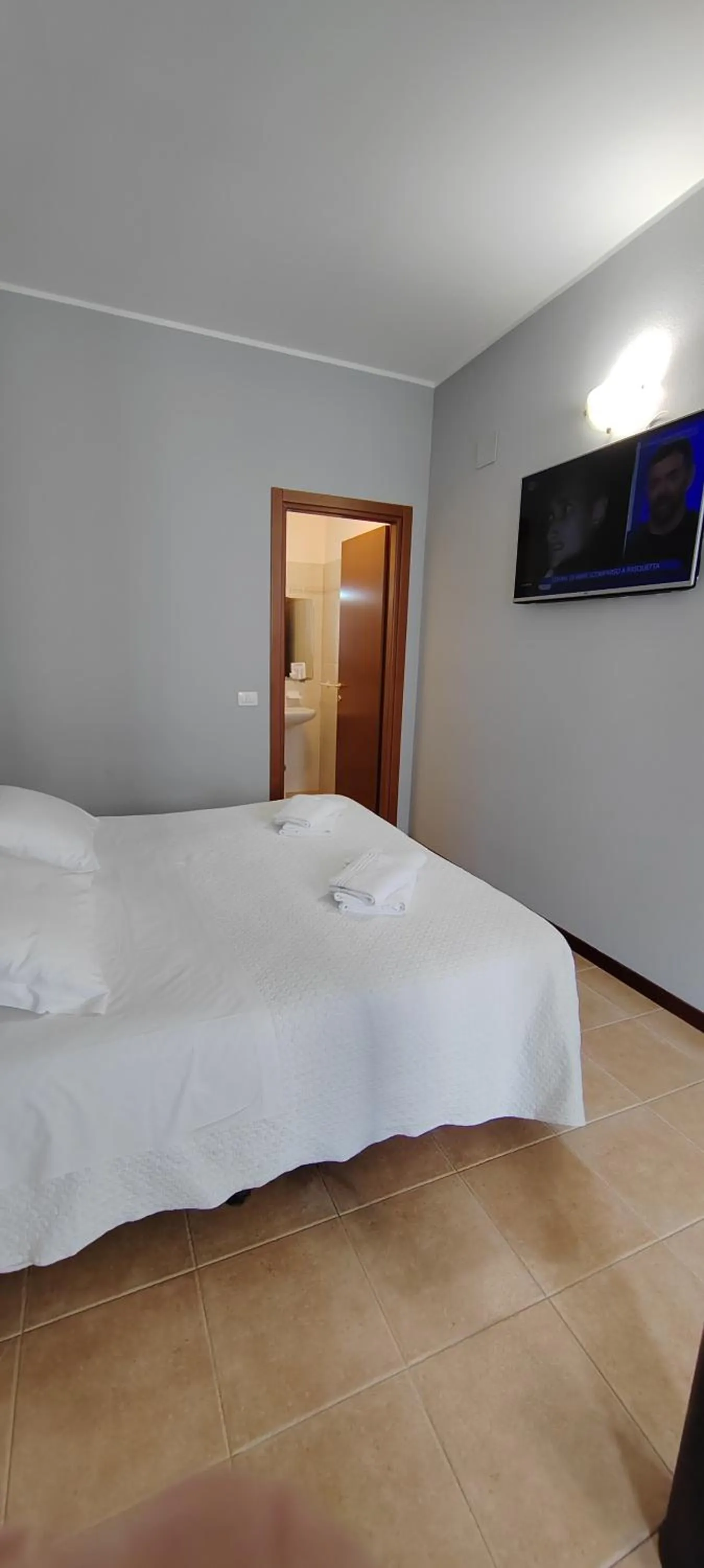 Bedroom, Bed in Hotel Nuovo Rondò