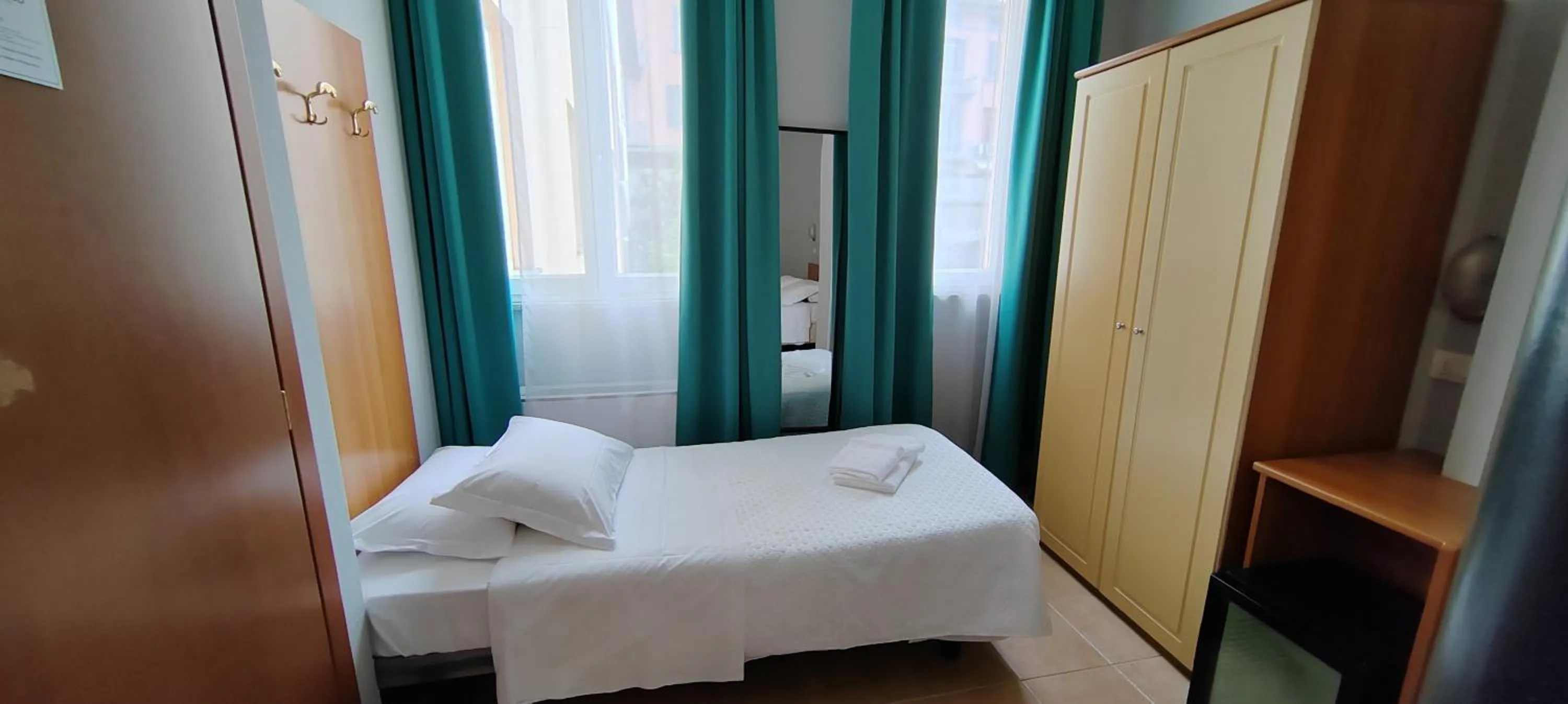 Bedroom, Bed in Hotel Nuovo Rondò