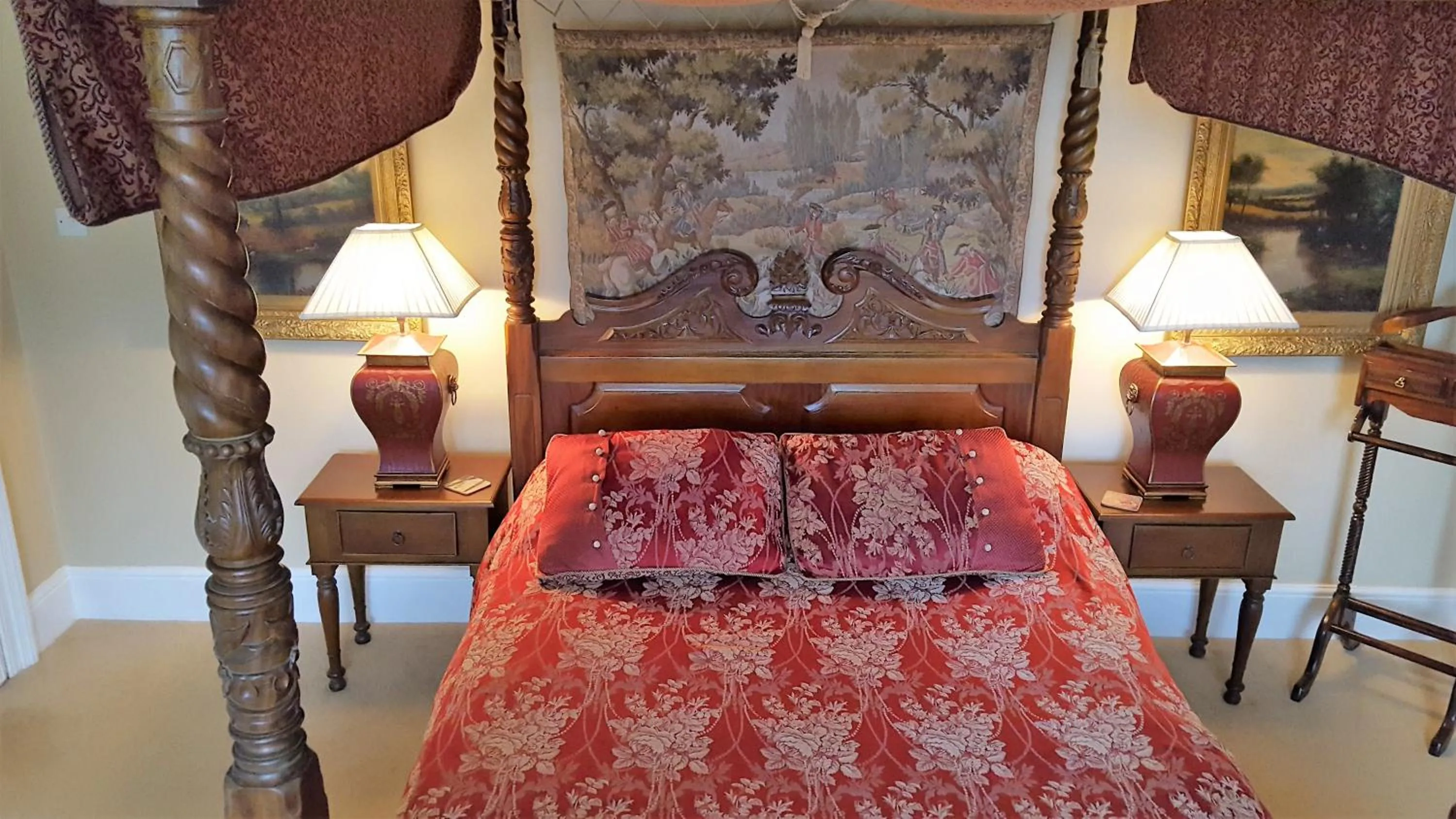 Bed in Beggar's Knap