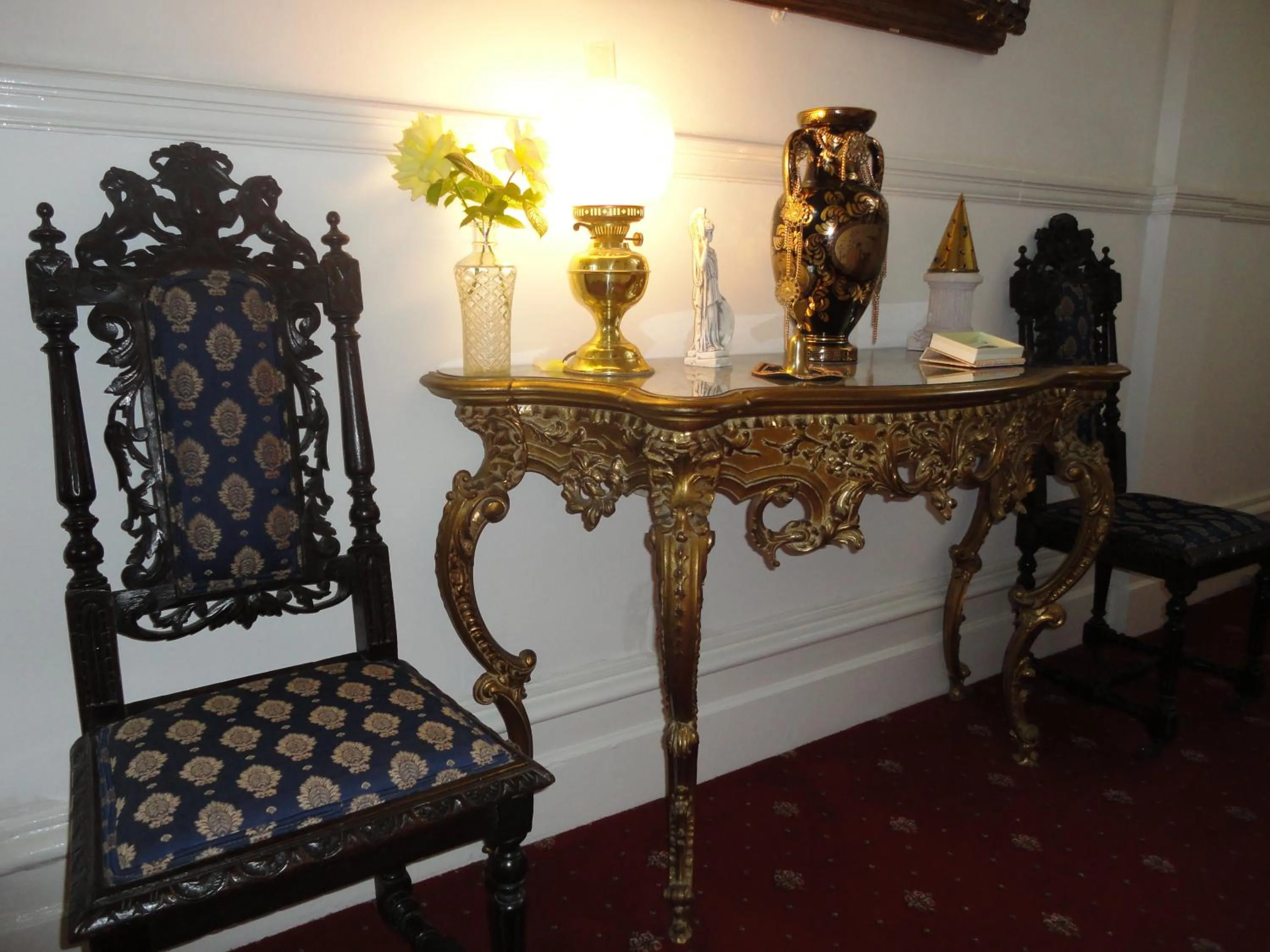 Decorative detail in Beggar's Knap