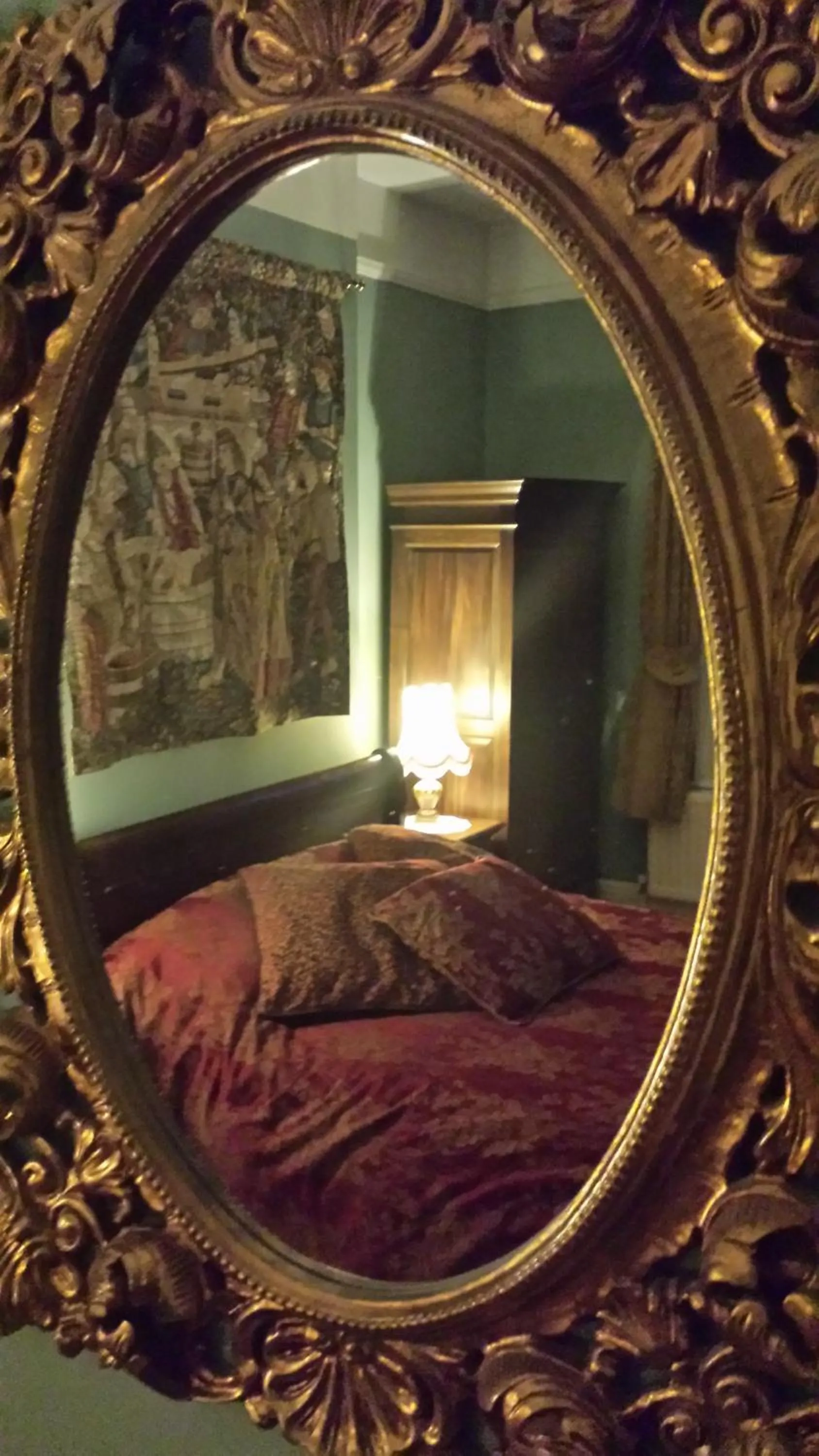 Bed in Beggar's Knap
