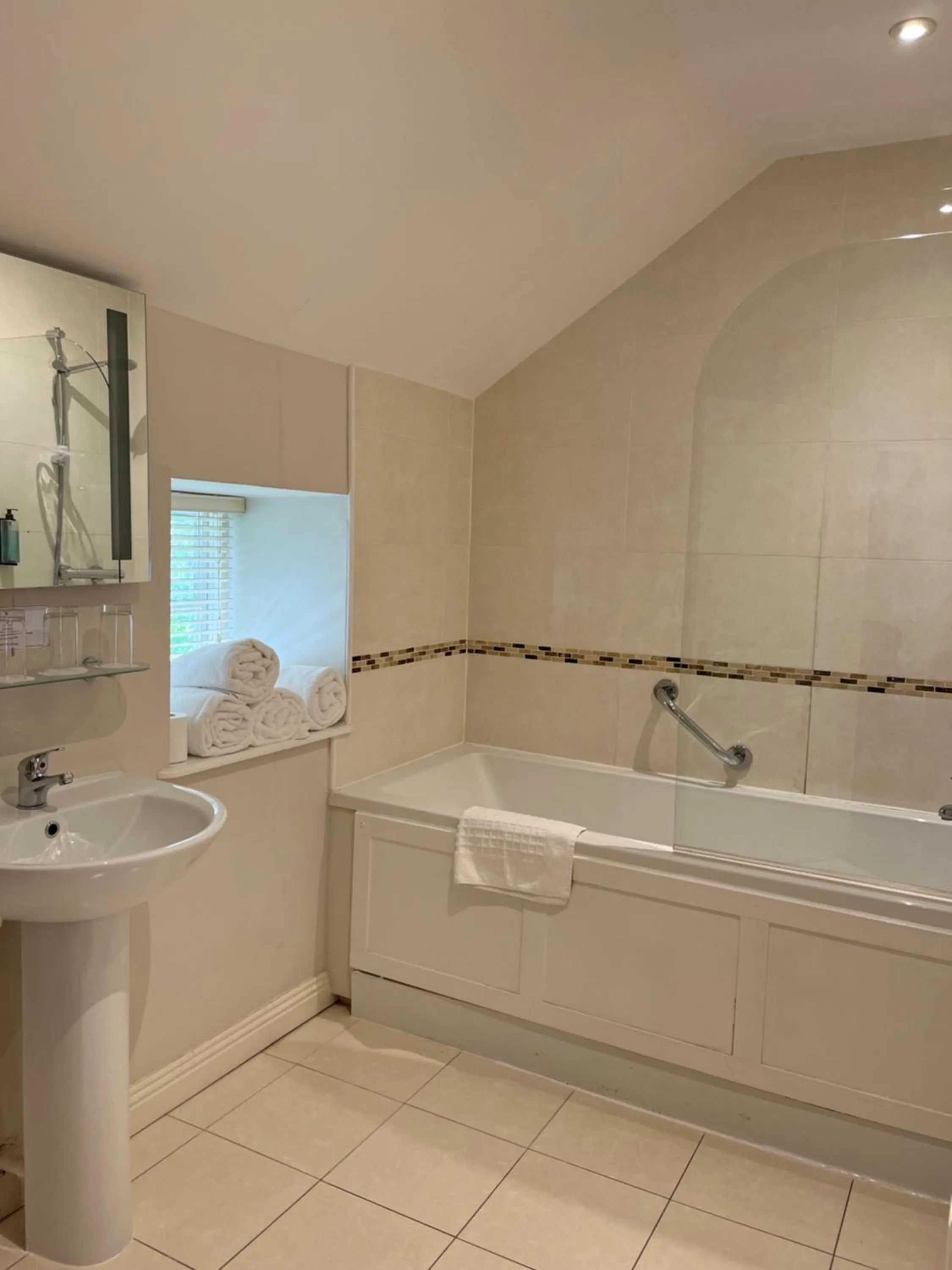 Bathroom in Leixlip Manor Hotel