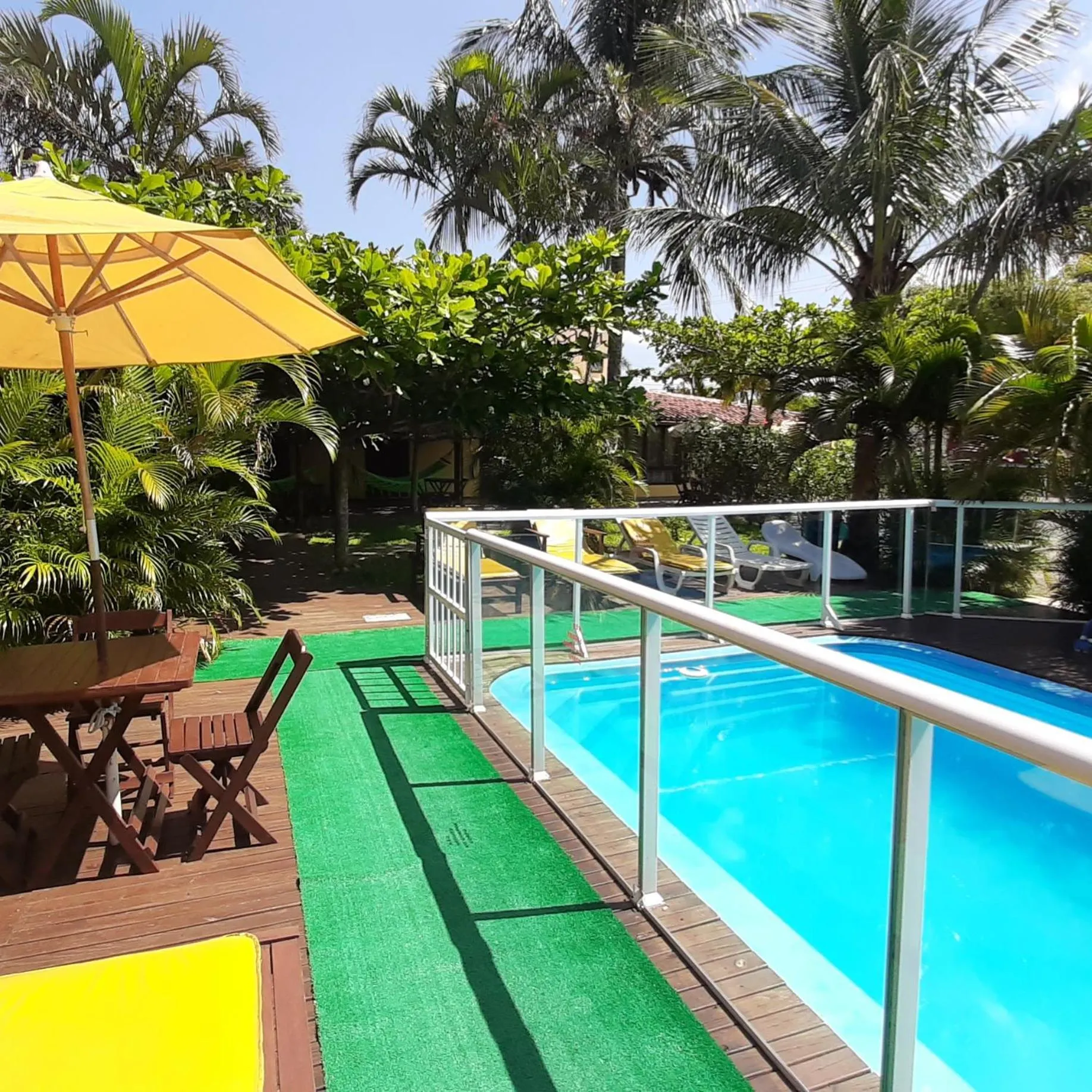 Swimming pool in Pousada Palhocinha Garopaba