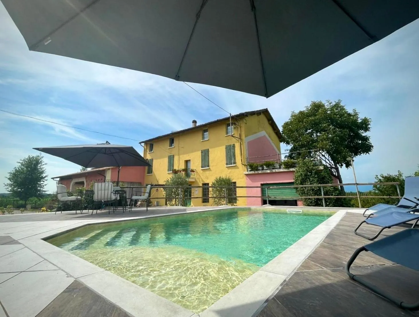 Property building in La Valle dei Vigher