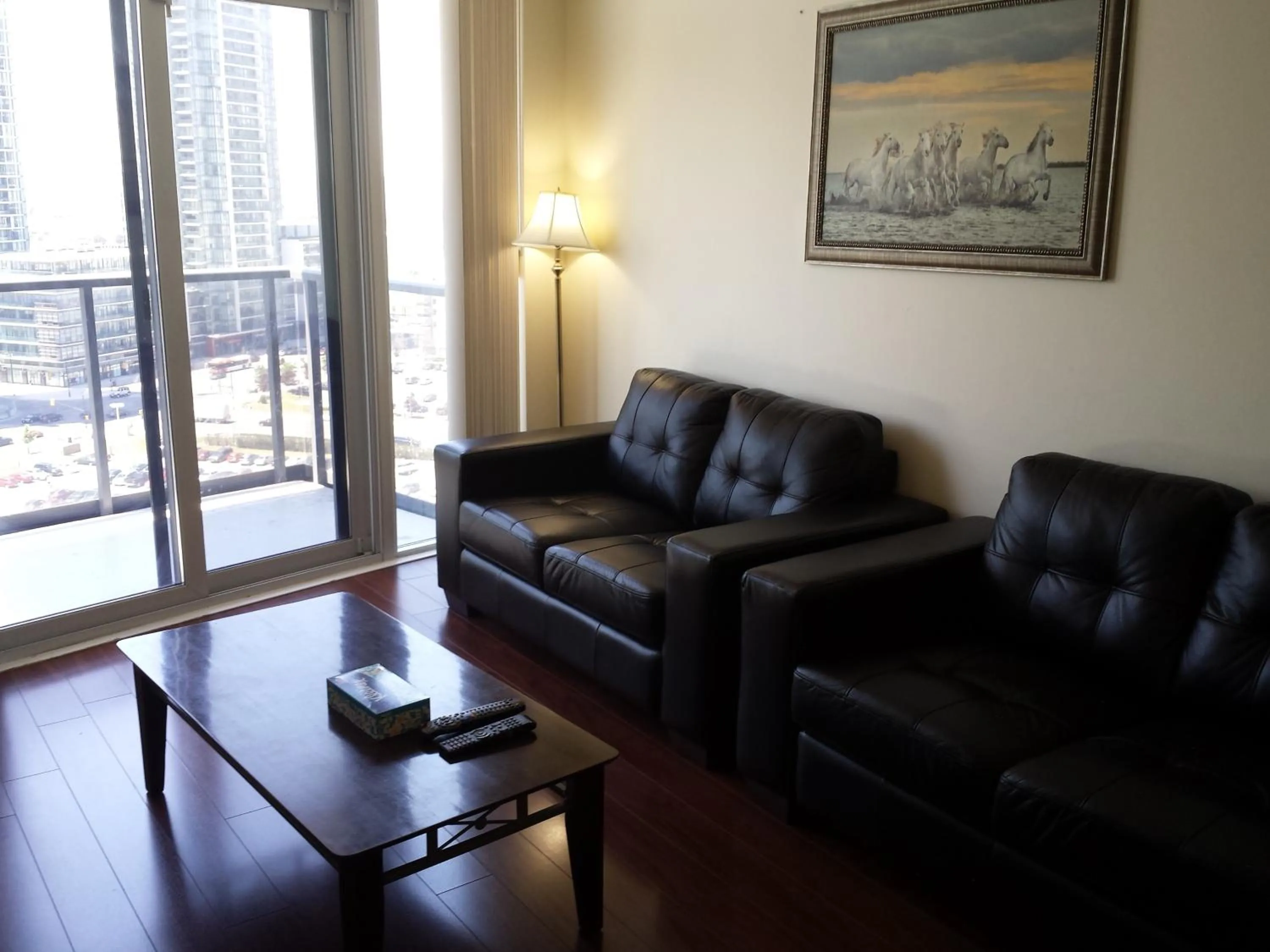 2 BEDROOM 2 Bathroom Best Value Prime Location in Missisauga