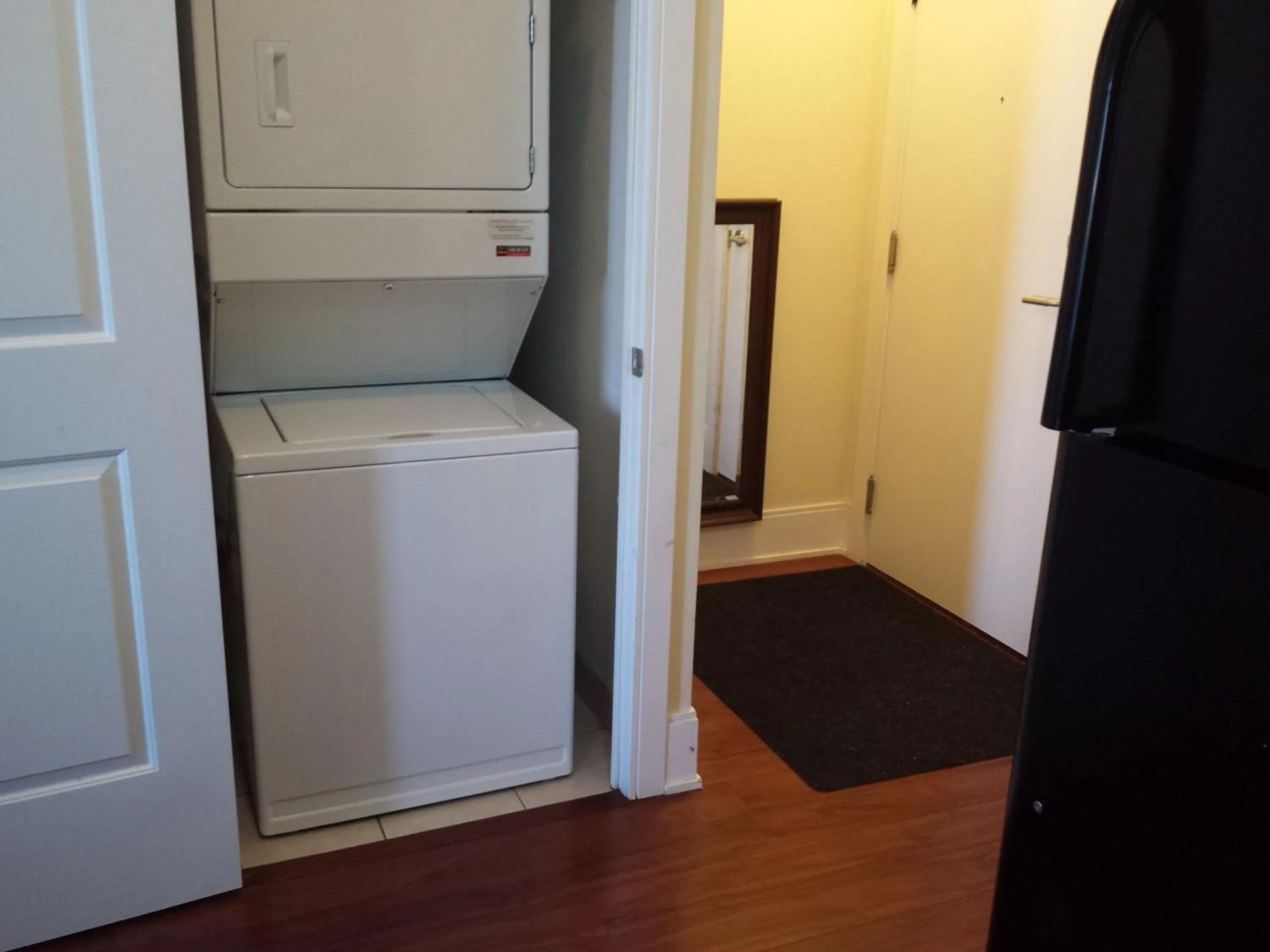 2 BEDROOM 2 Bathroom Best Value Prime Location in Missisauga