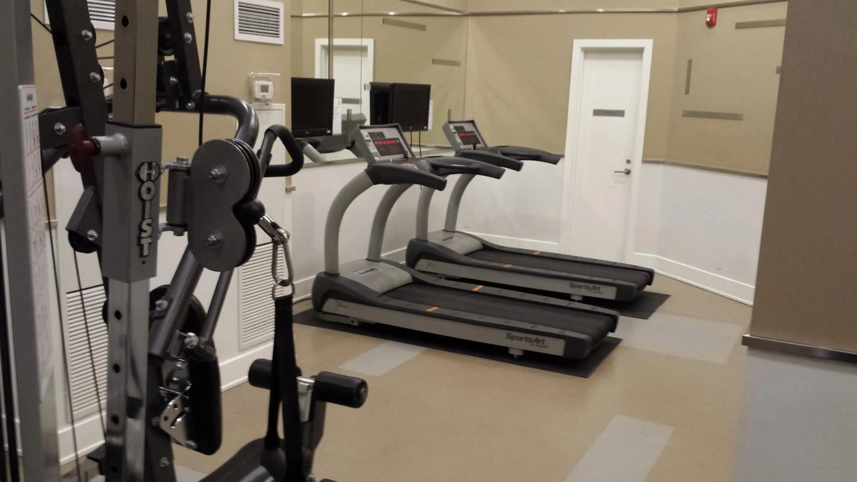 2 BEDROOM 2 Bathroom Best Value Prime Location in Missisauga