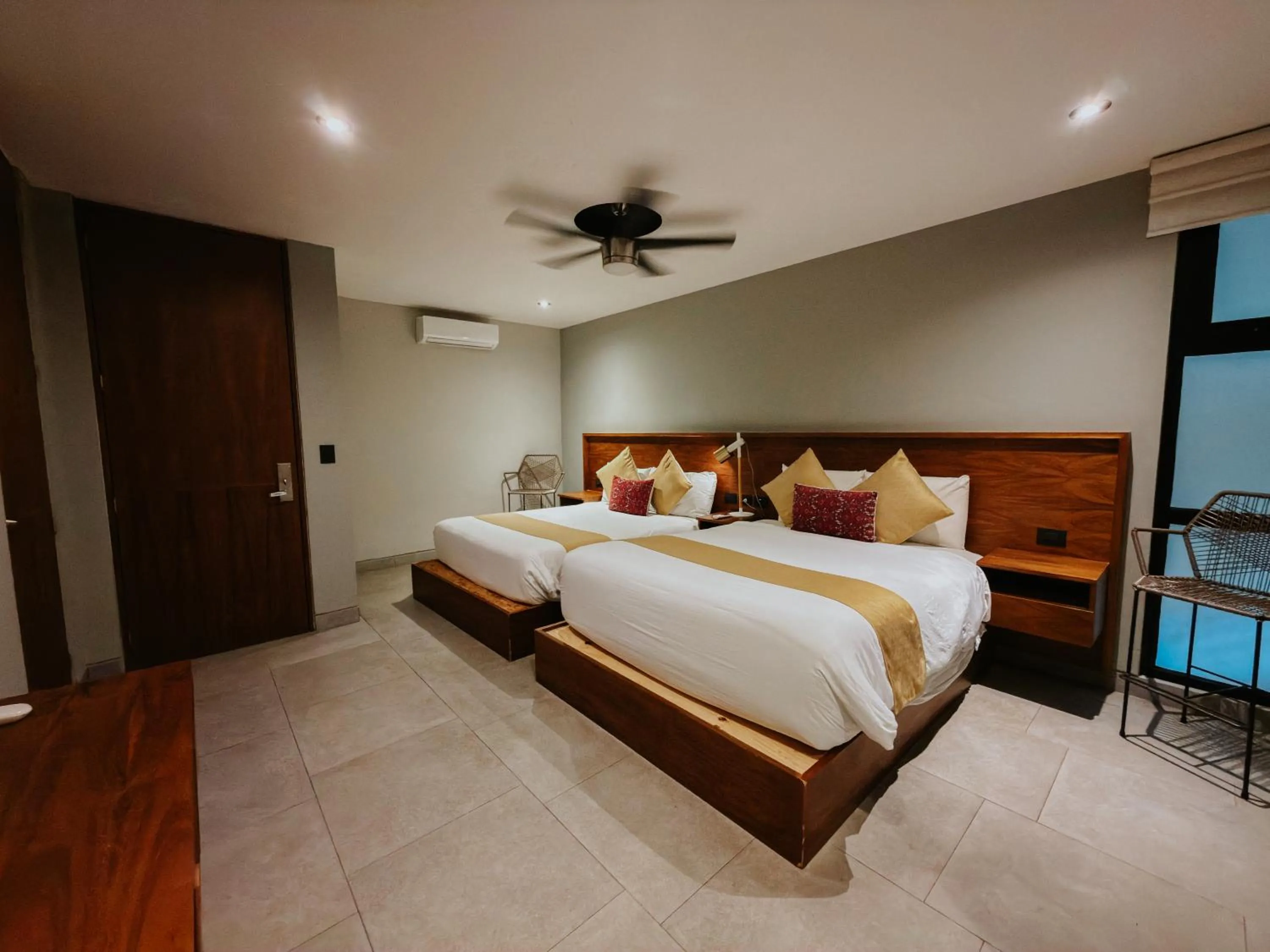 Bed in IT Boutique Hotel & Restaurant