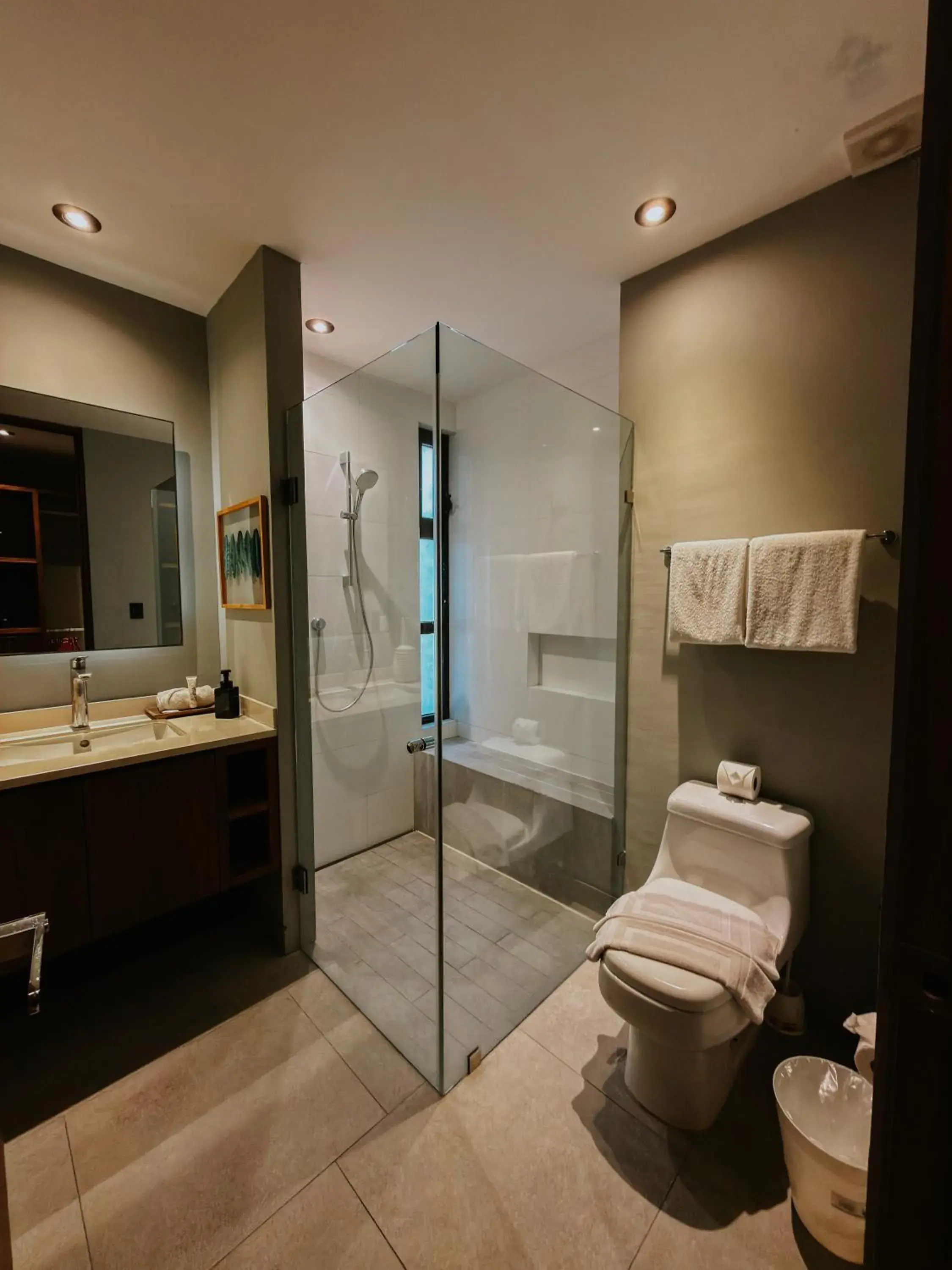 Shower in IT Boutique Hotel & Restaurant Shower in IT Boutique Hotel & Restaurant