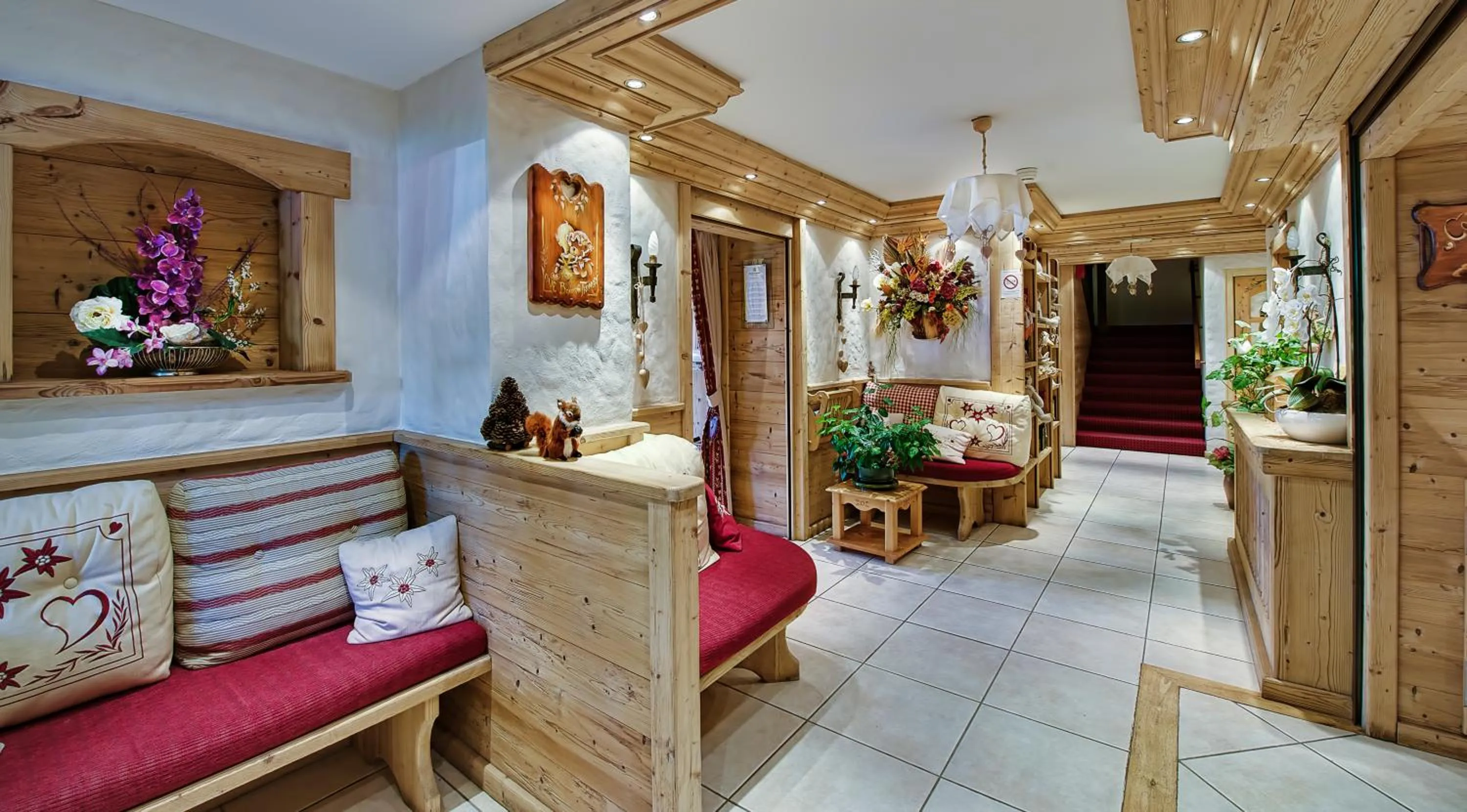 Decorative detail in Hotel les Sapins