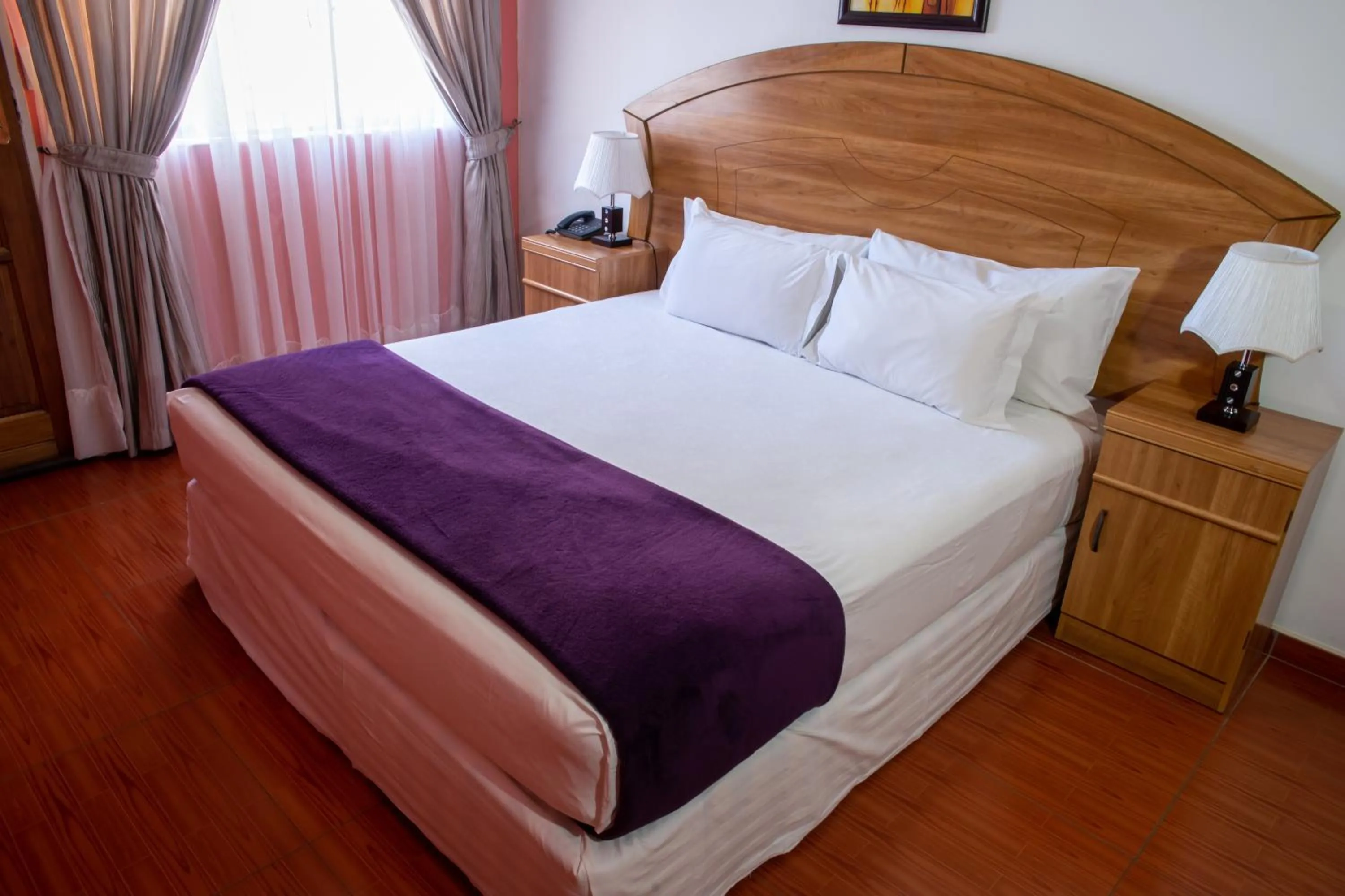 Bedroom, Bed in Ngwenya Hotel & Conference Centre