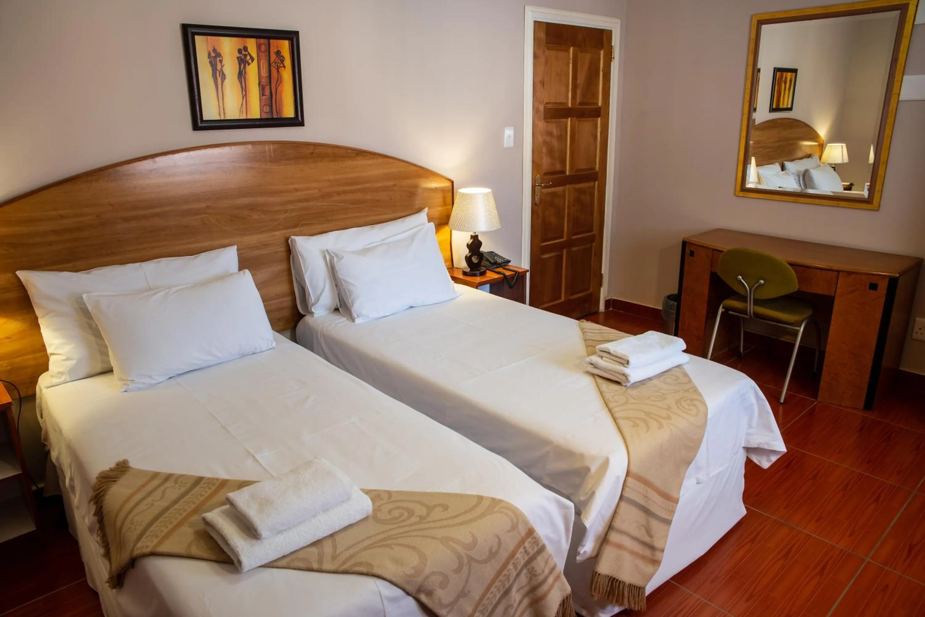 Bed in Ngwenya Hotel & Conference Centre
