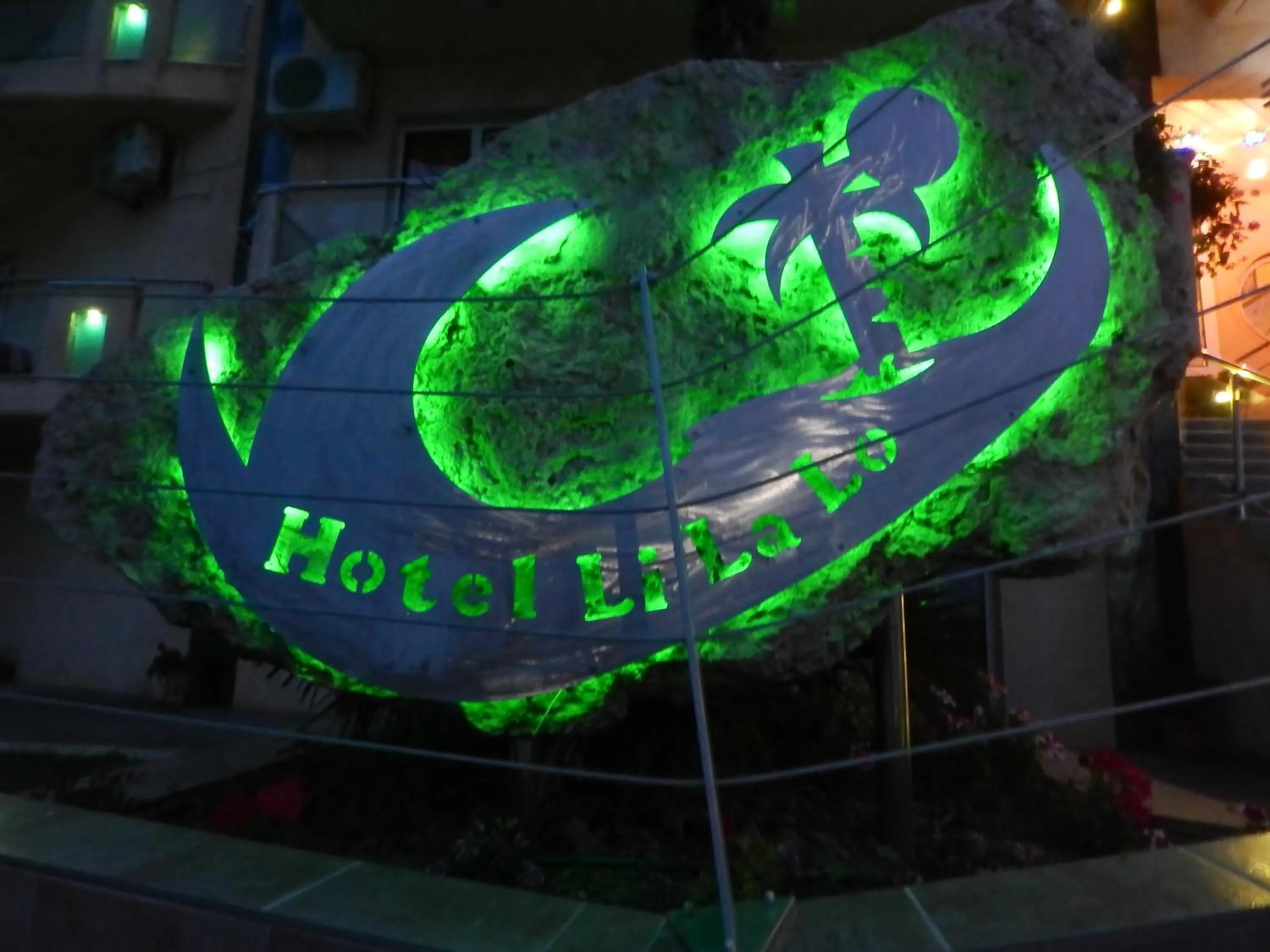 Night in Lilalo Ηotel