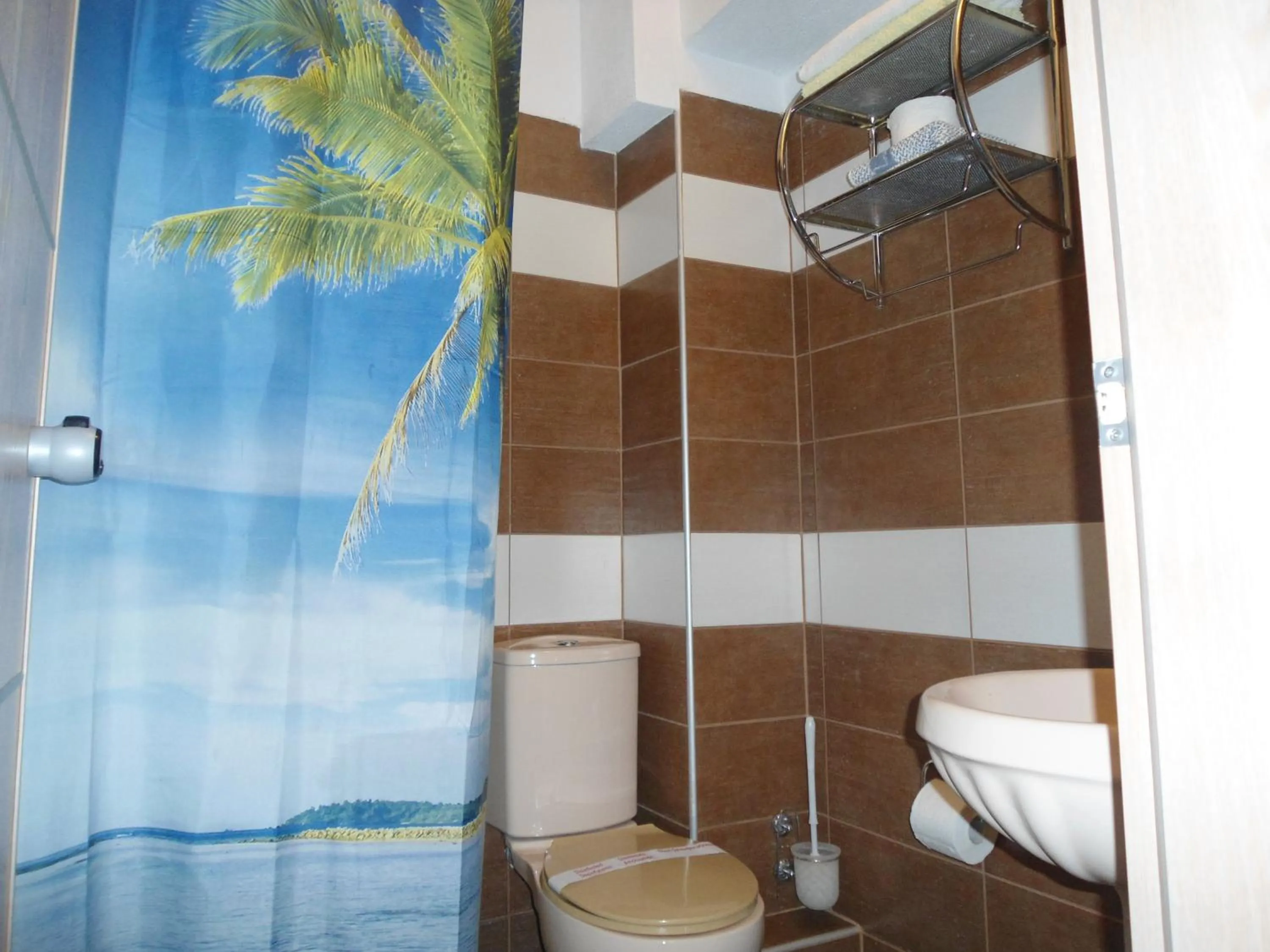 Bathroom in Lilalo Ηotel