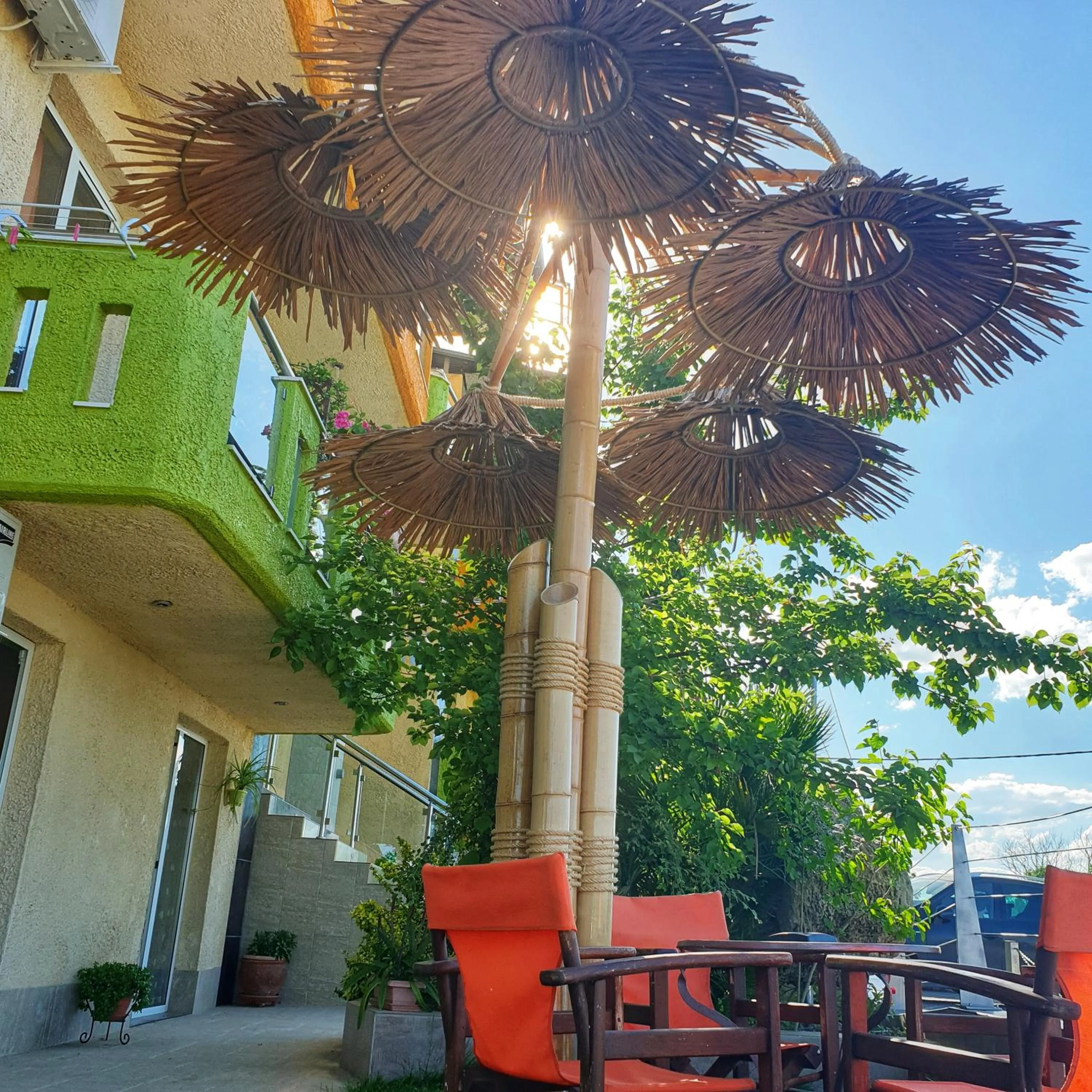 Facade/entrance in Lilalo Ηotel