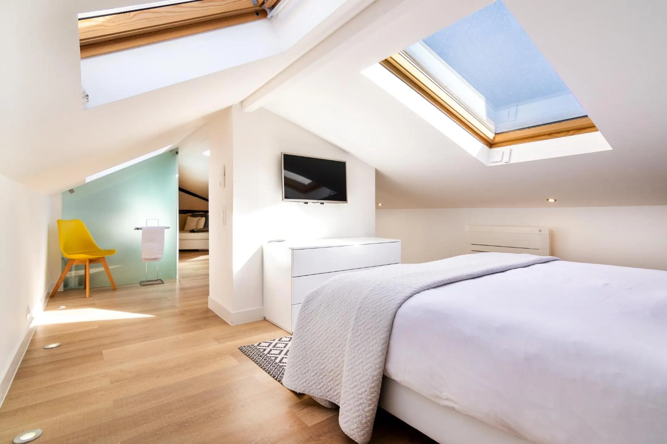 Bed in WHome | Madalena Downtown Luxury Duplex